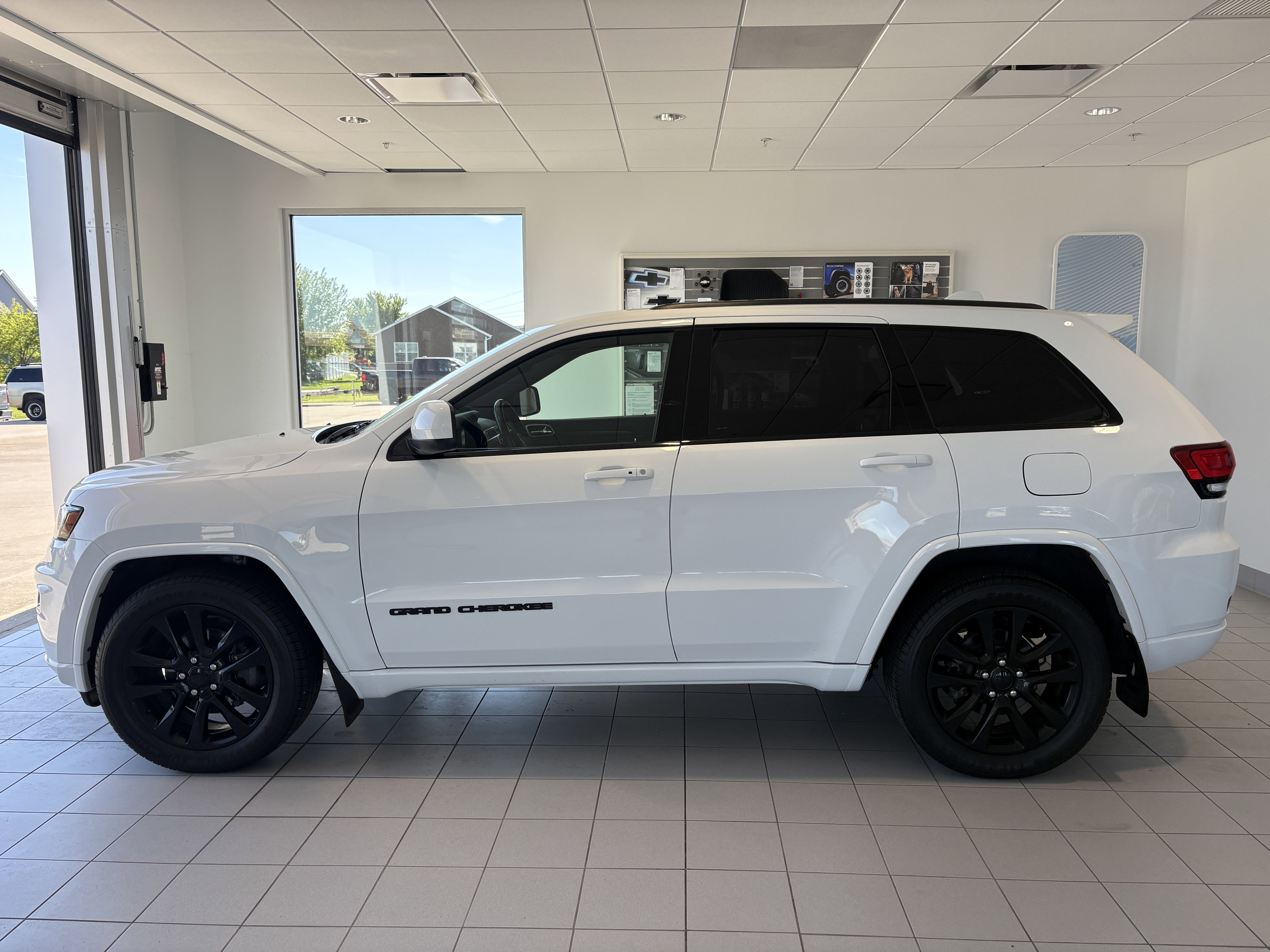 2017 Jeep Grand Cherokee Altitude