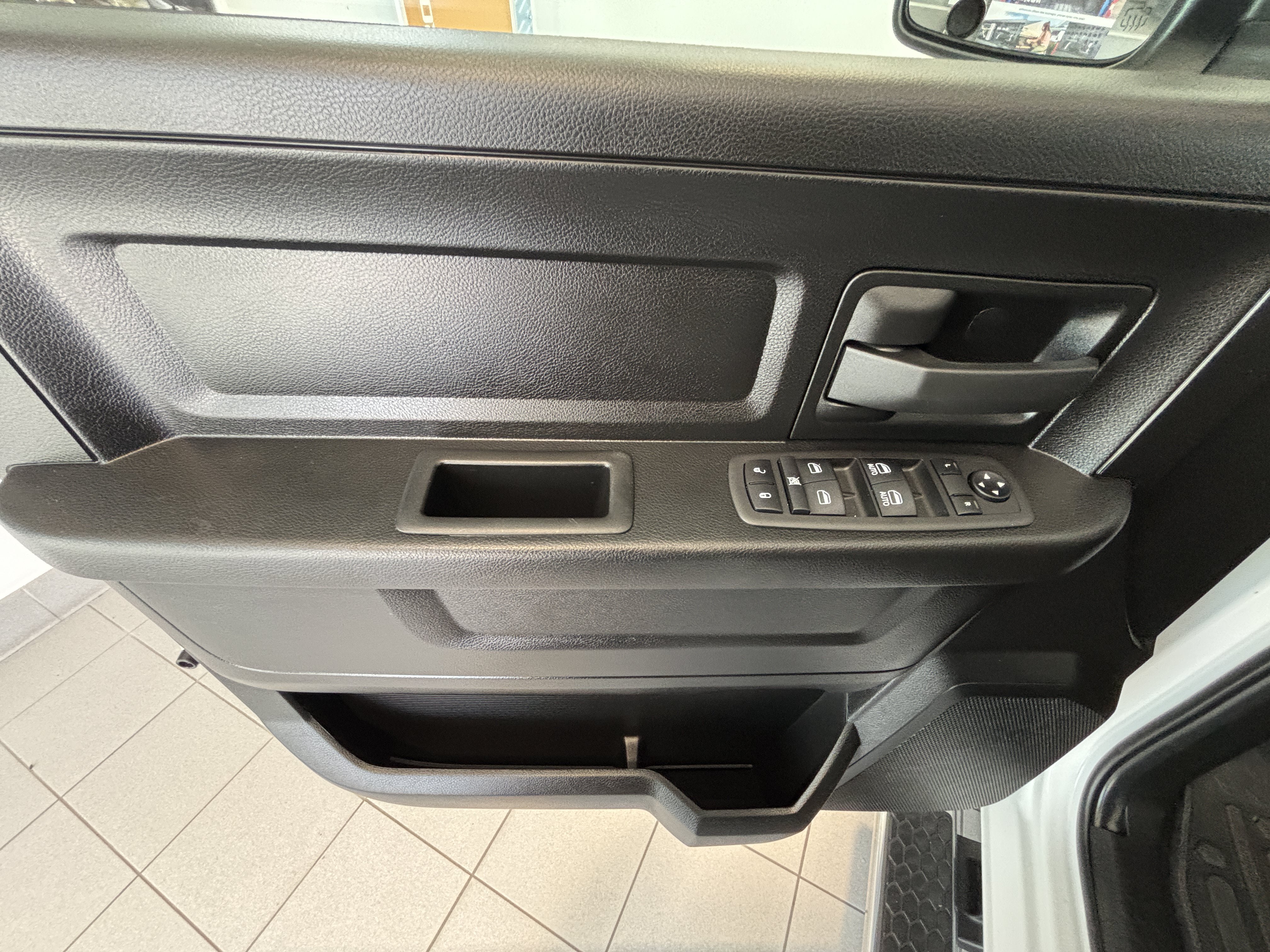 2024 RAM 1500 Classic Tradesman Quad Cab 4x4 6'4" Box