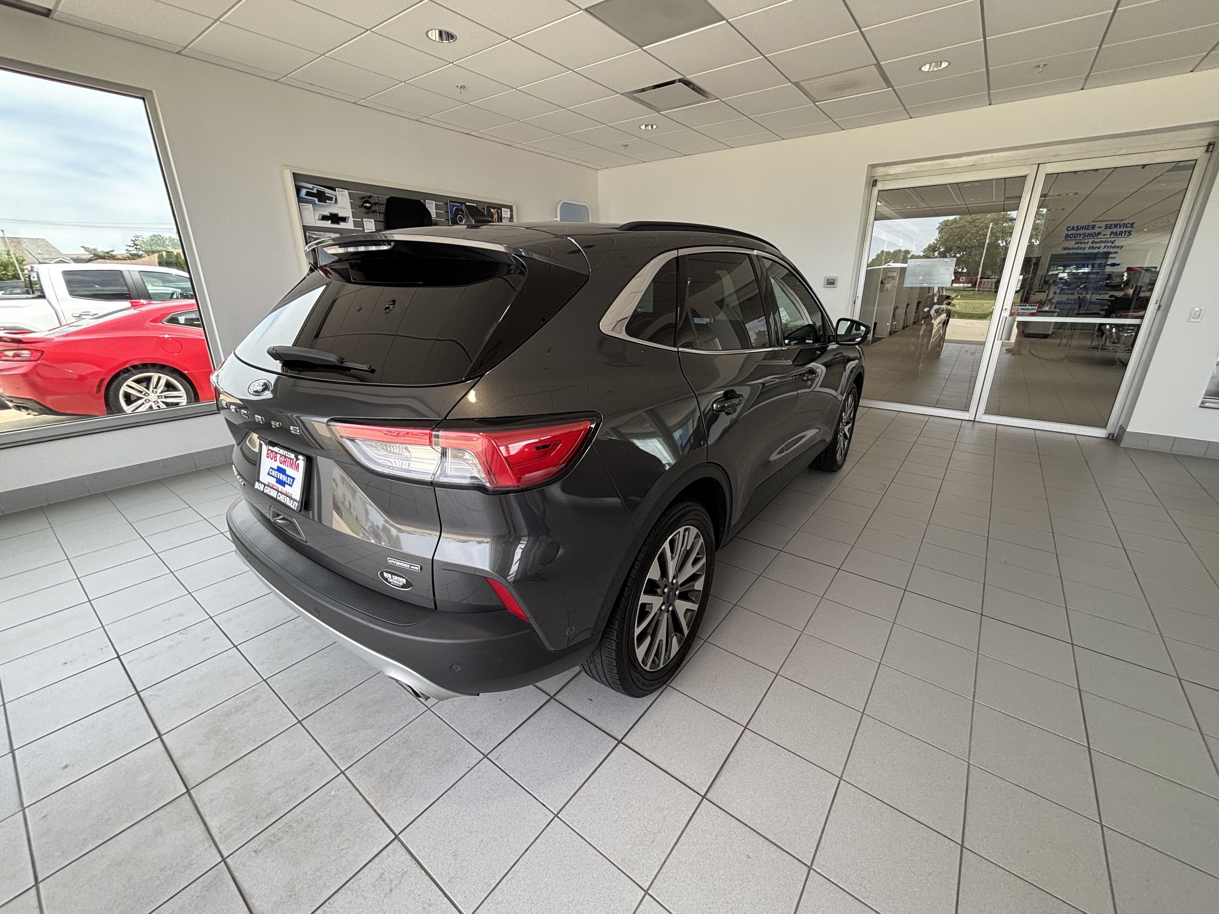 2020 Ford Escape Titanium Hybrid