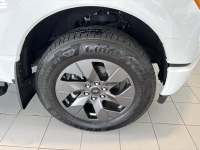 2024 Ford F-150 Lightning Flash