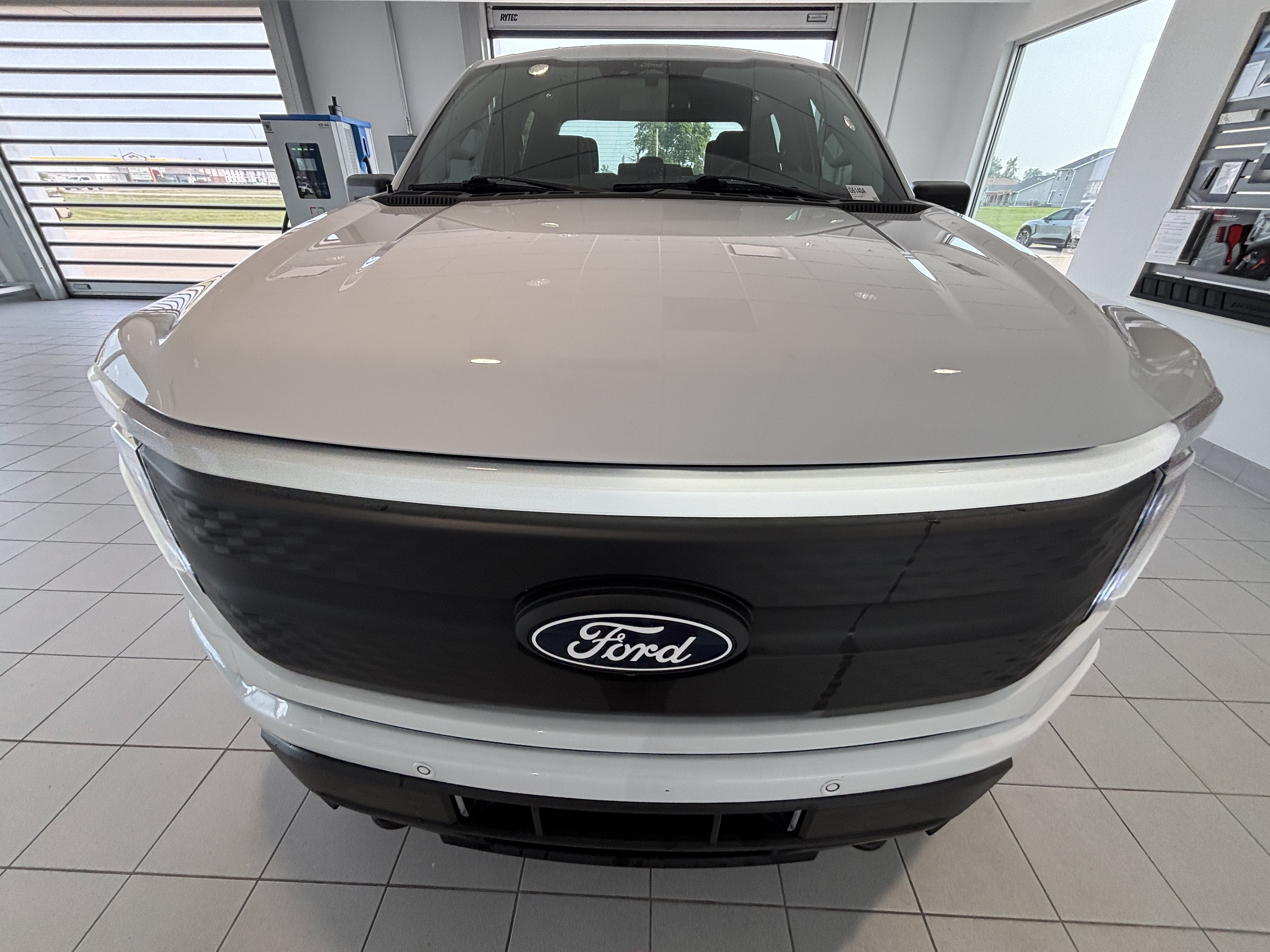 2024 Ford F-150 Lightning Flash