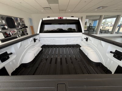 2024 Ford F-150 Lightning Flash