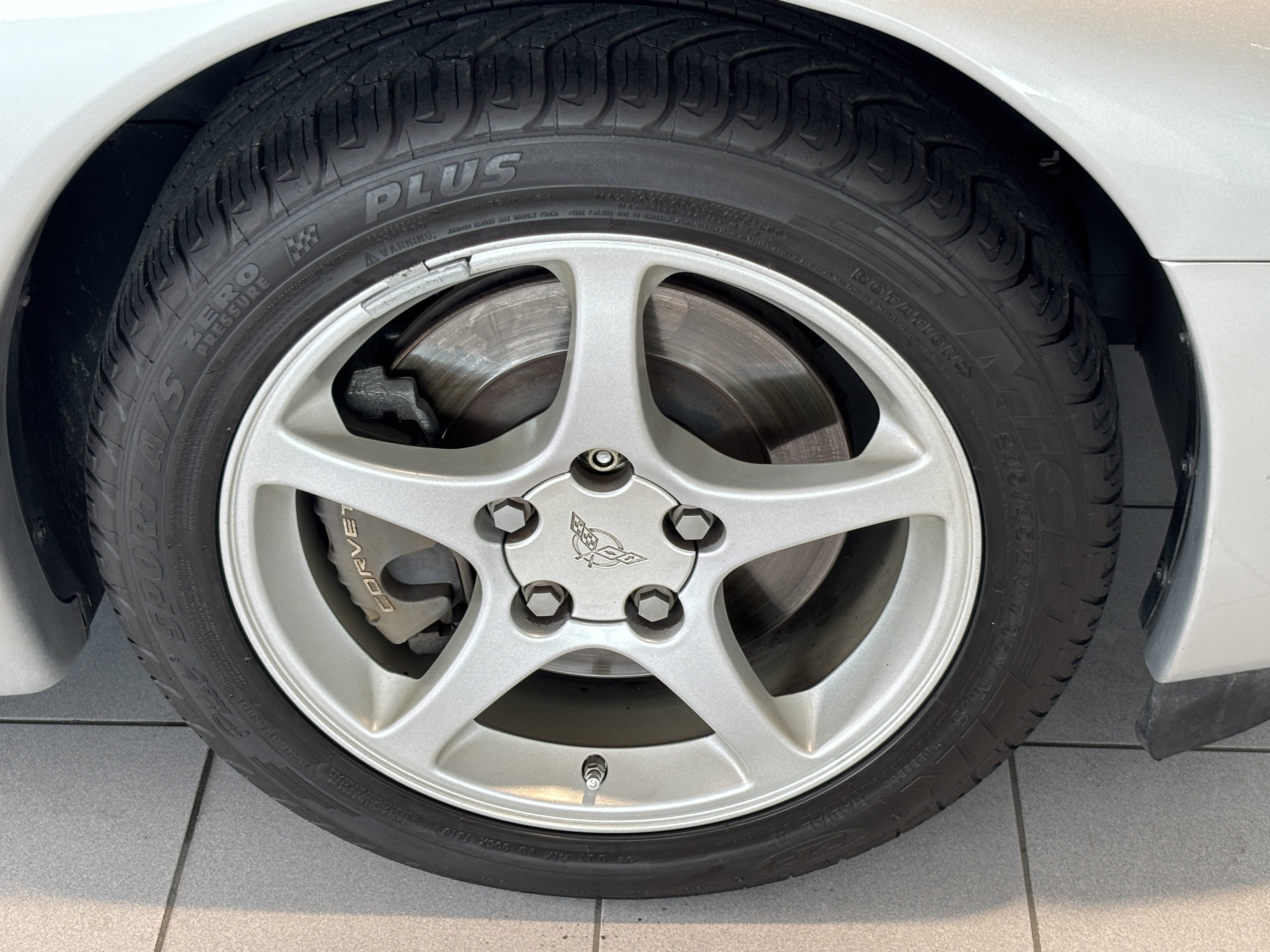 2001 Chevrolet Corvette 2dr Cpe