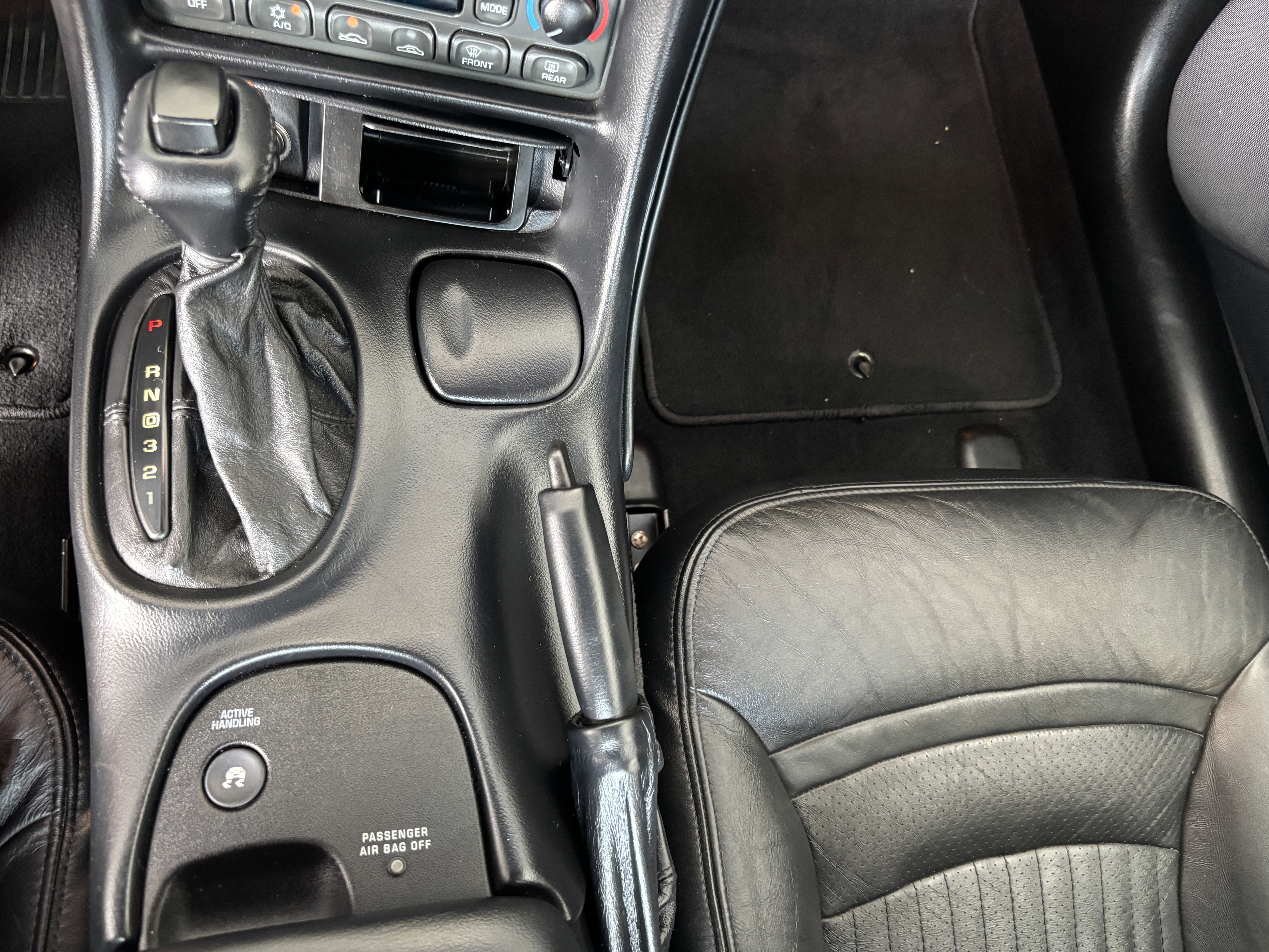 2002 Chevrolet Corvette 2dr Cpe