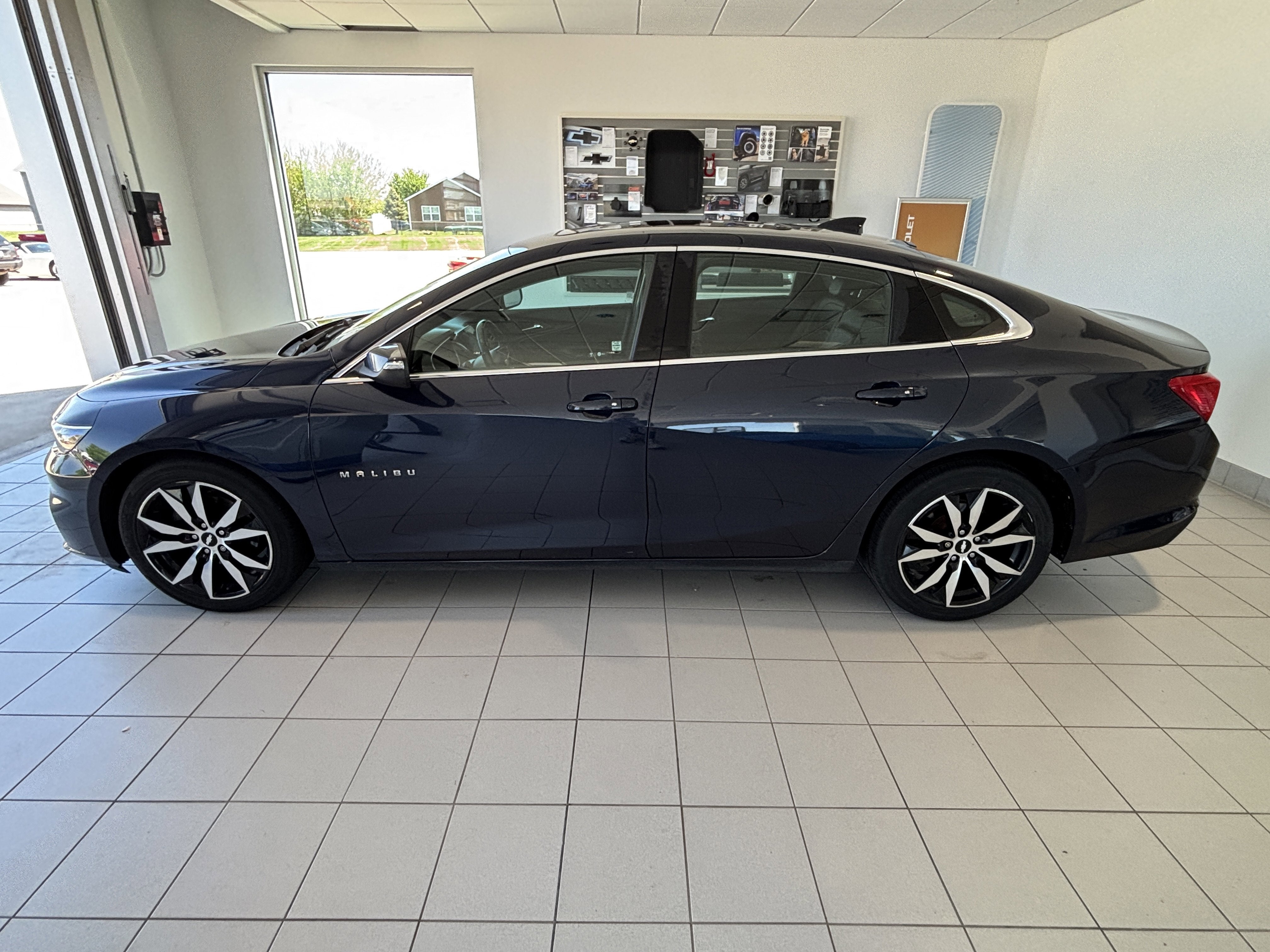 2017 Chevrolet Malibu LT