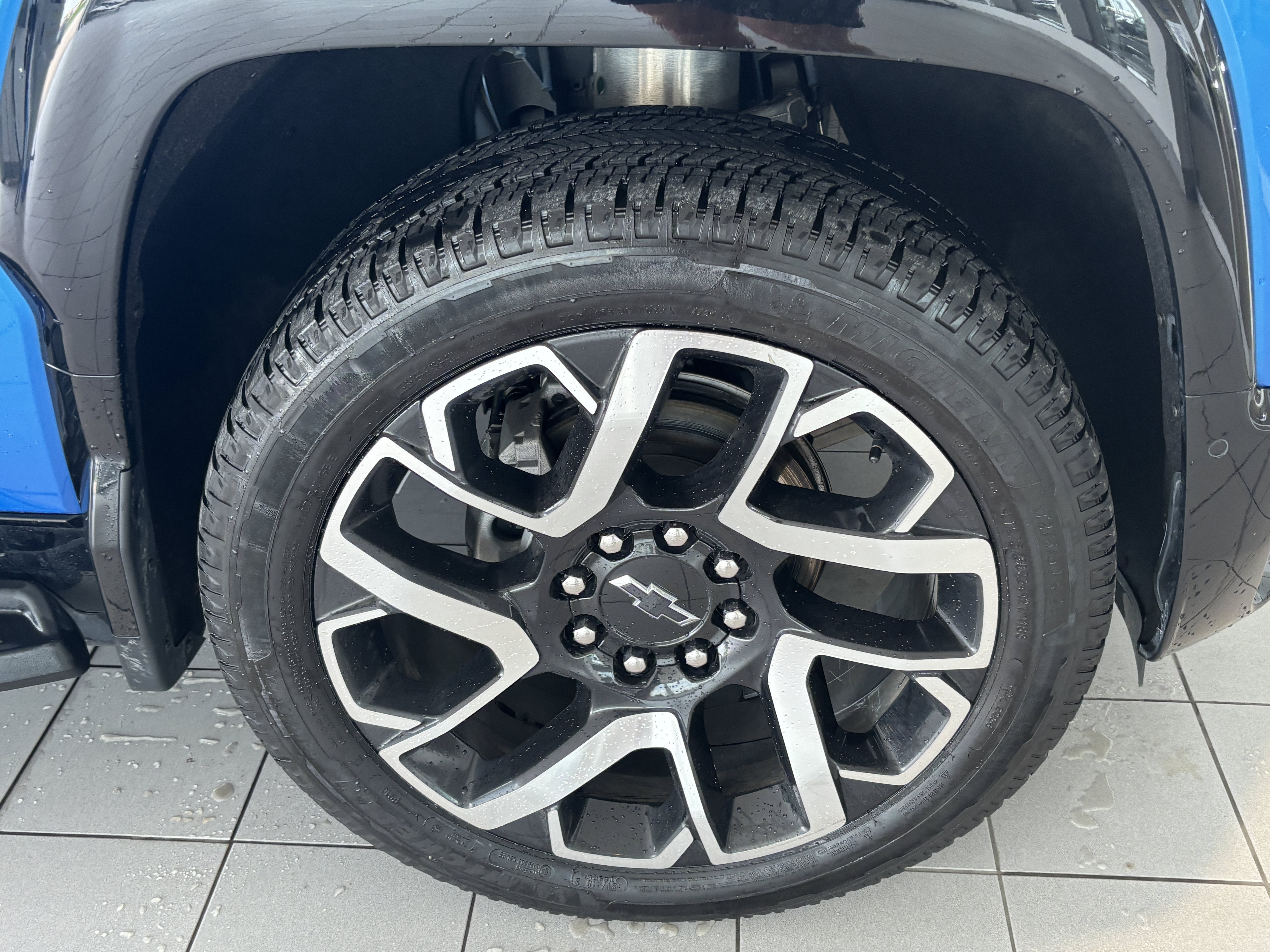 2025 Chevrolet Silverado EV RST - Max Range