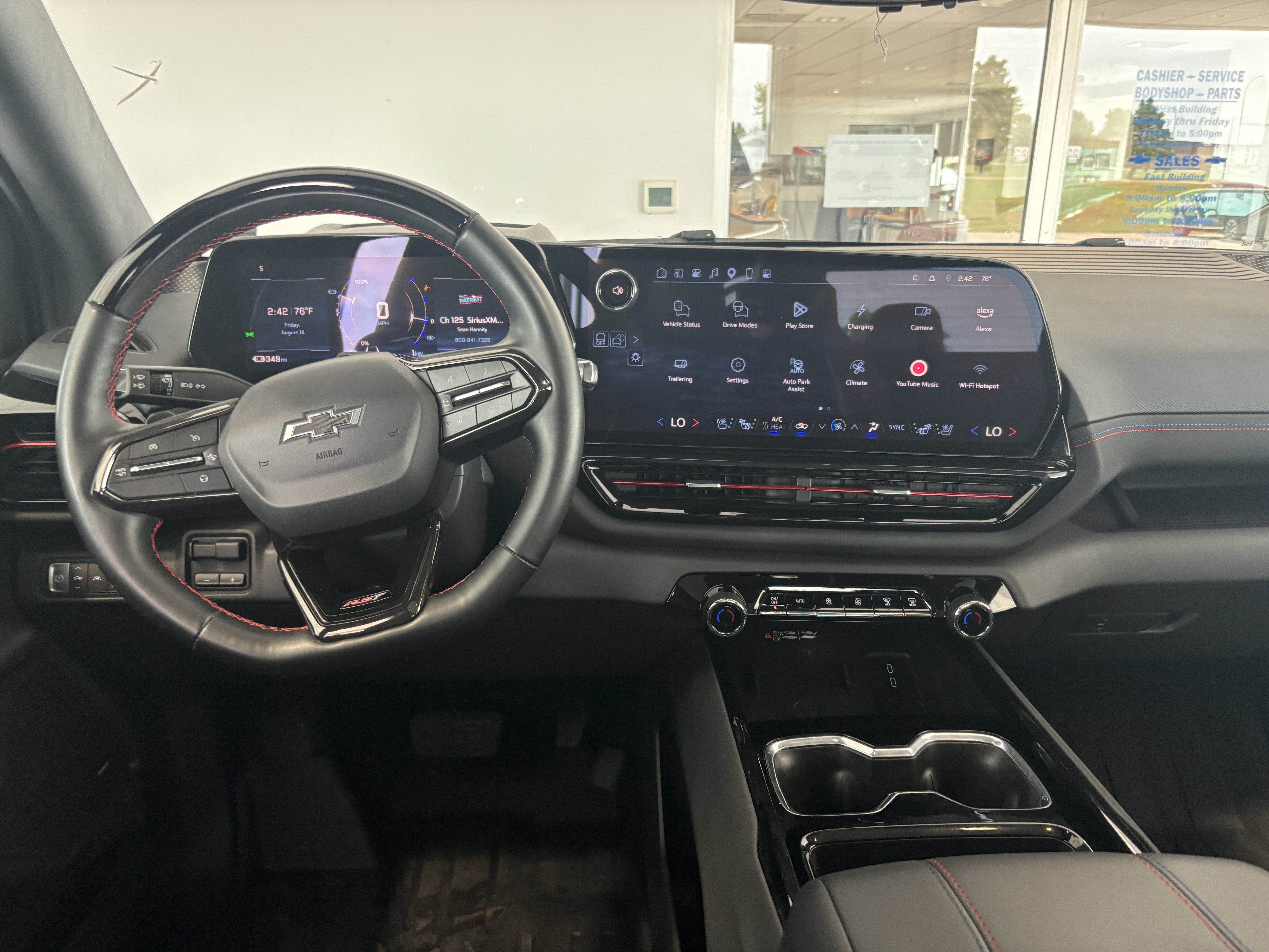 2025 Chevrolet Silverado EV RST - Max Range