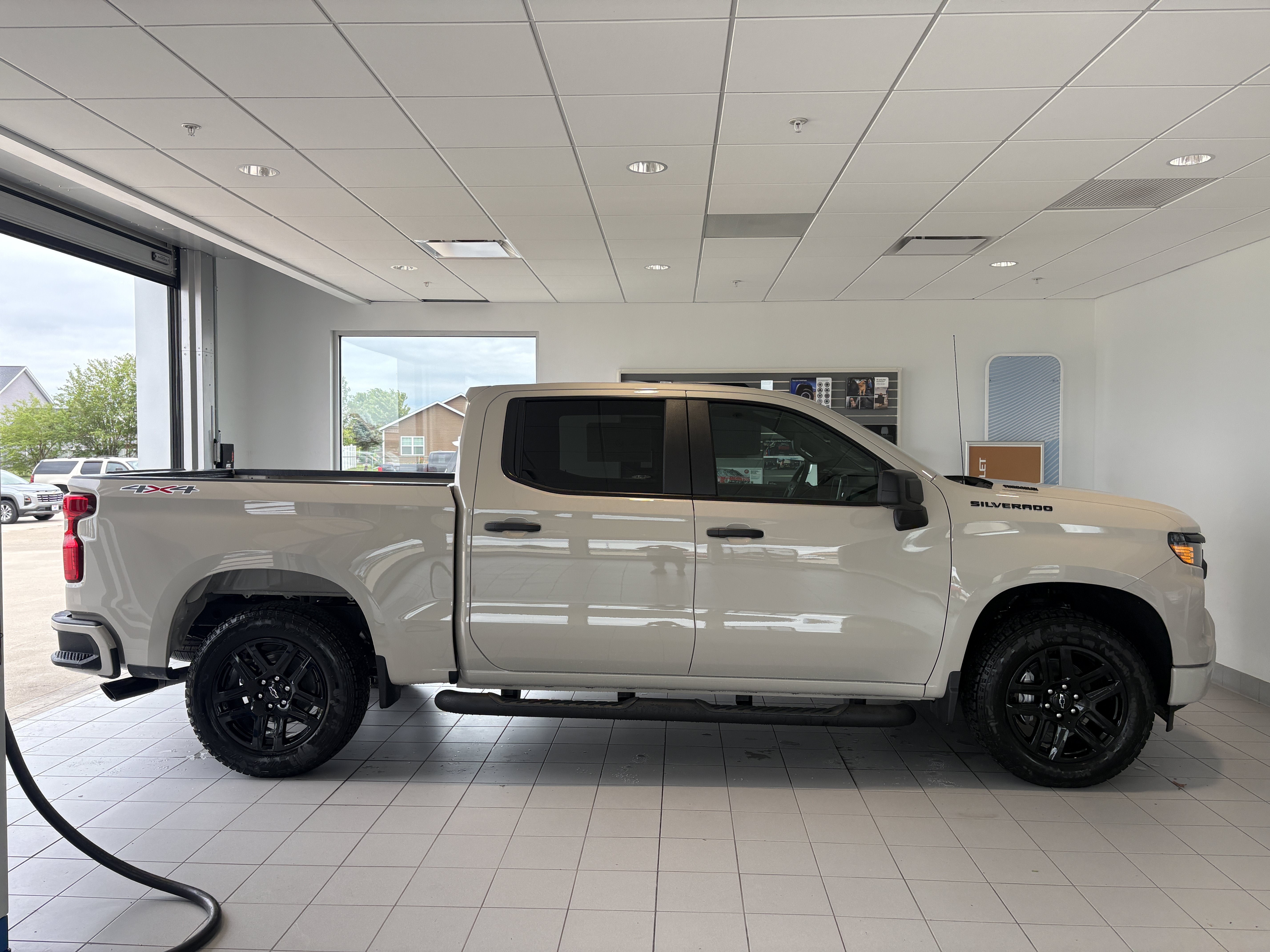 2026 Chevrolet Silverado 1500 Custom - Photo 10