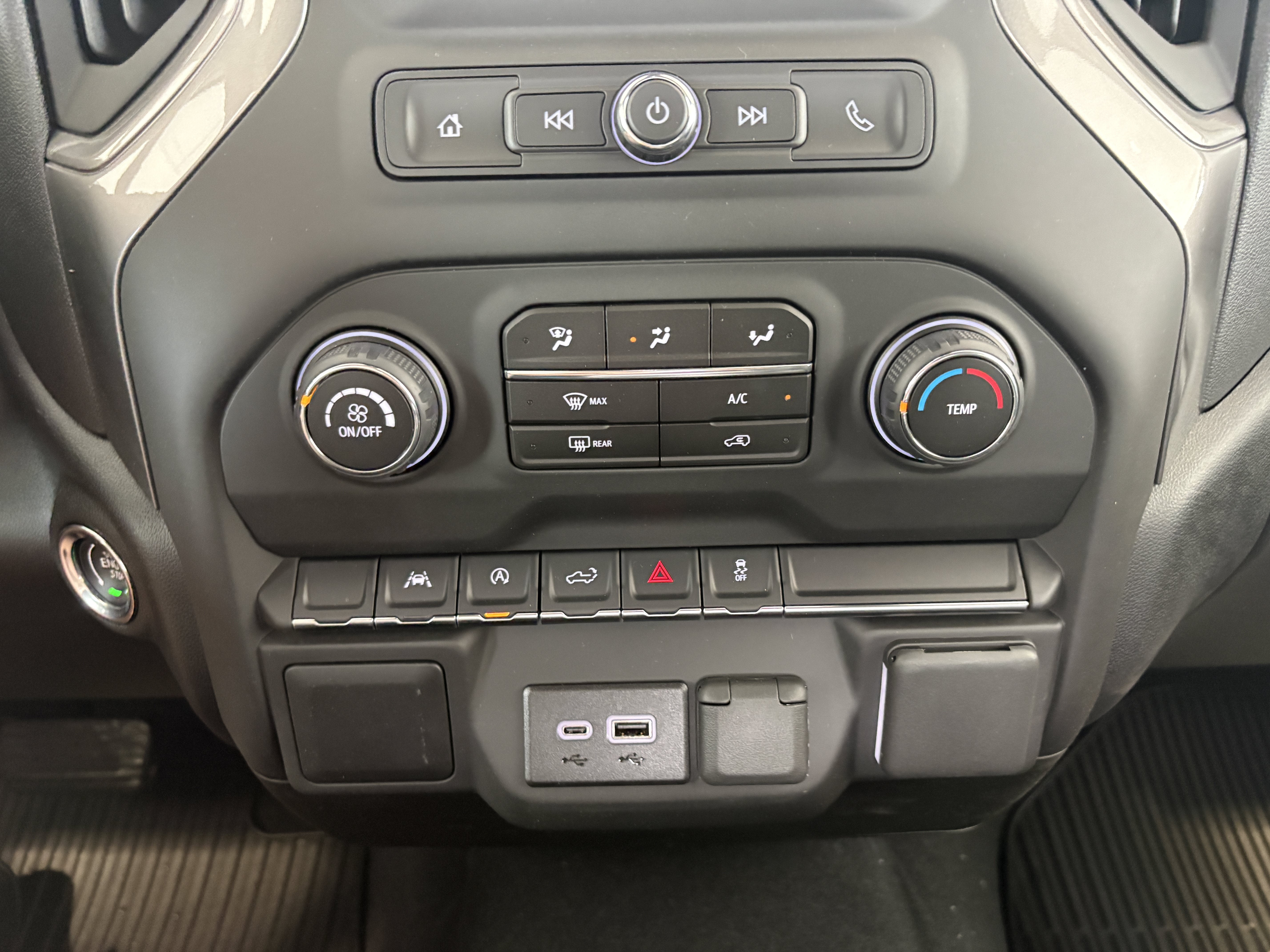 2026 Chevrolet Silverado 1500 Custom - Photo 18