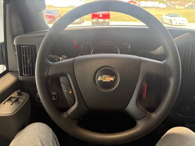 2025 Chevrolet Express Cargo 3500 WT