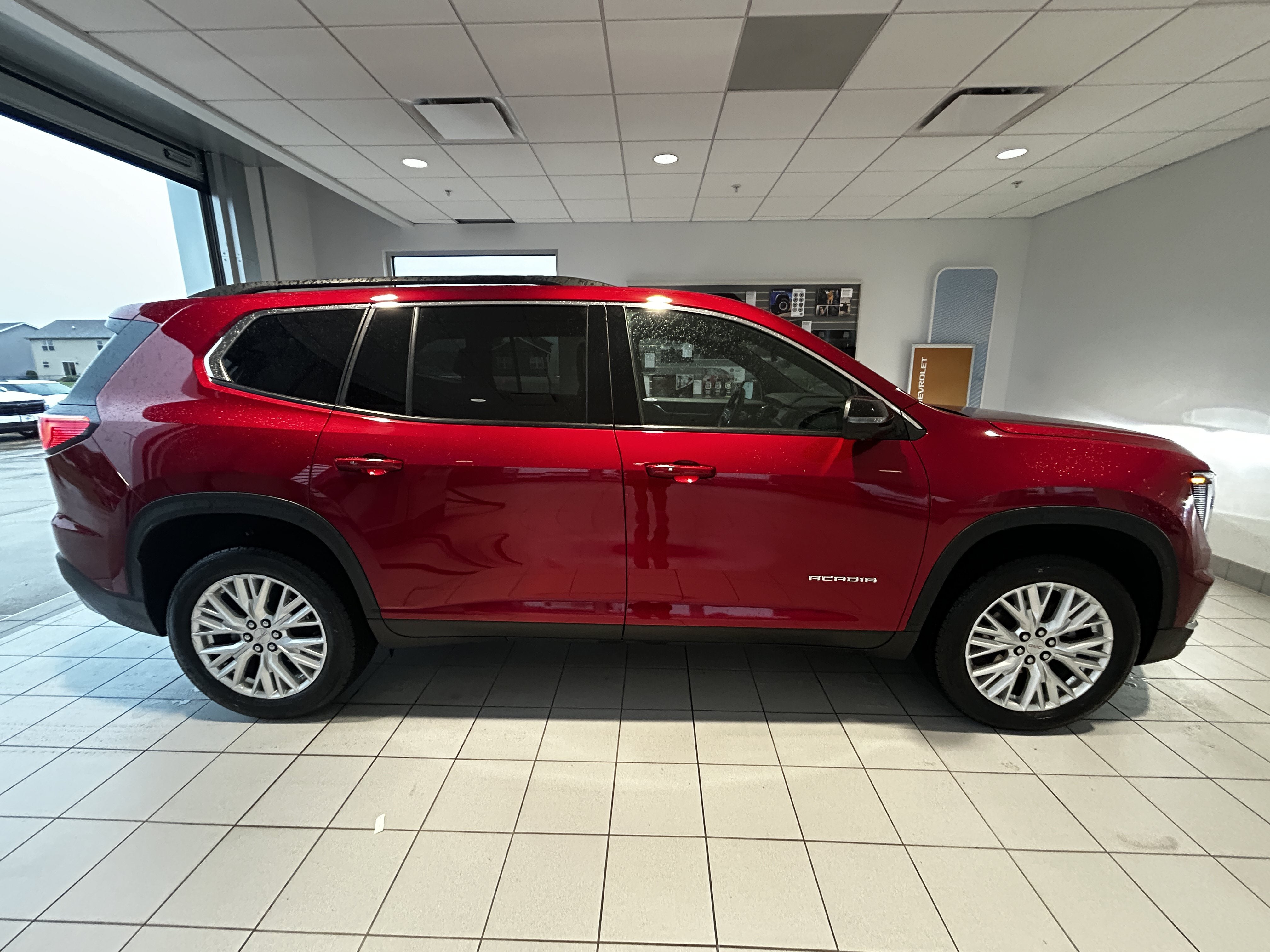 2024 GMC Acadia Elevation