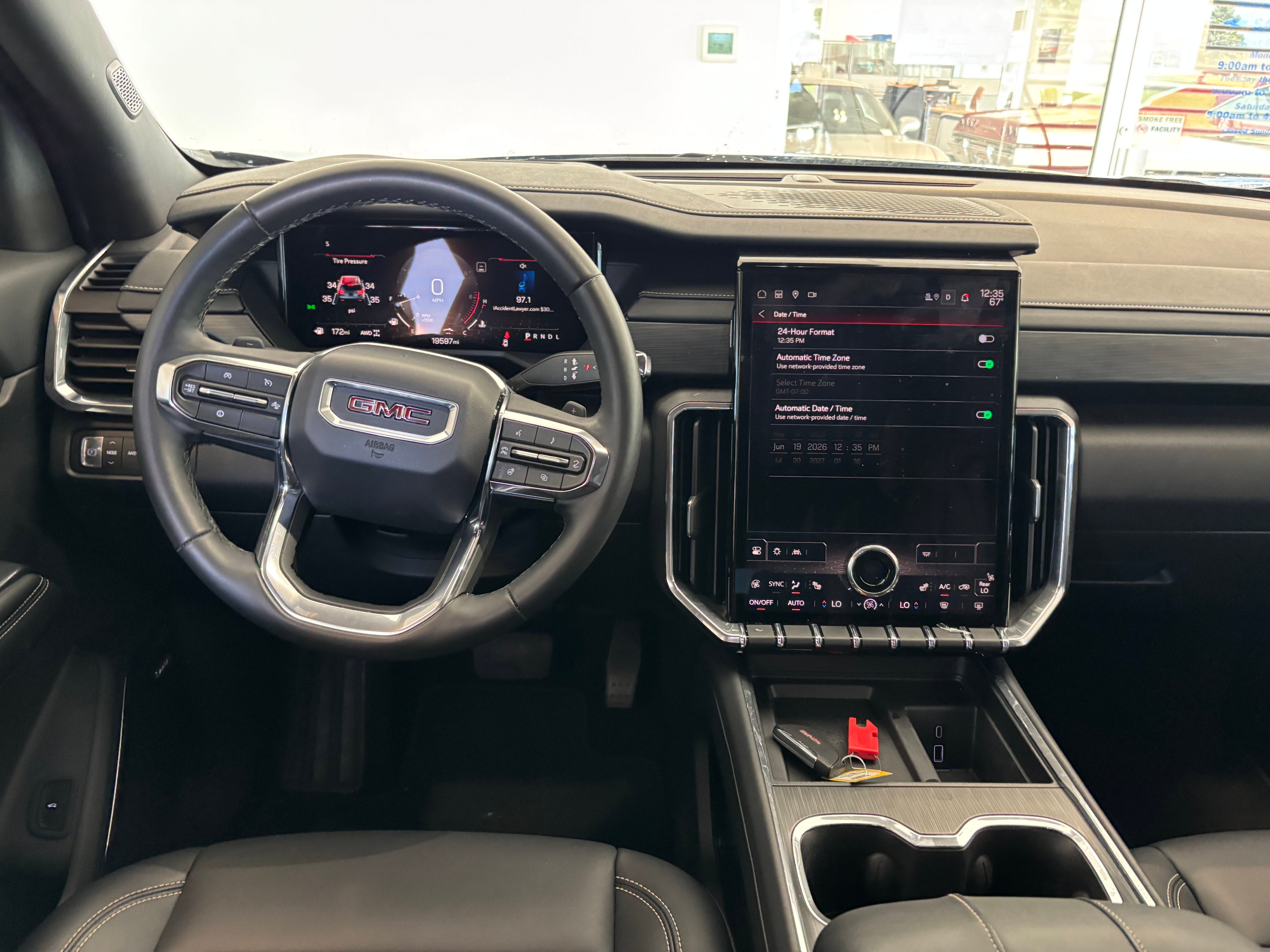 2024 GMC Acadia Elevation