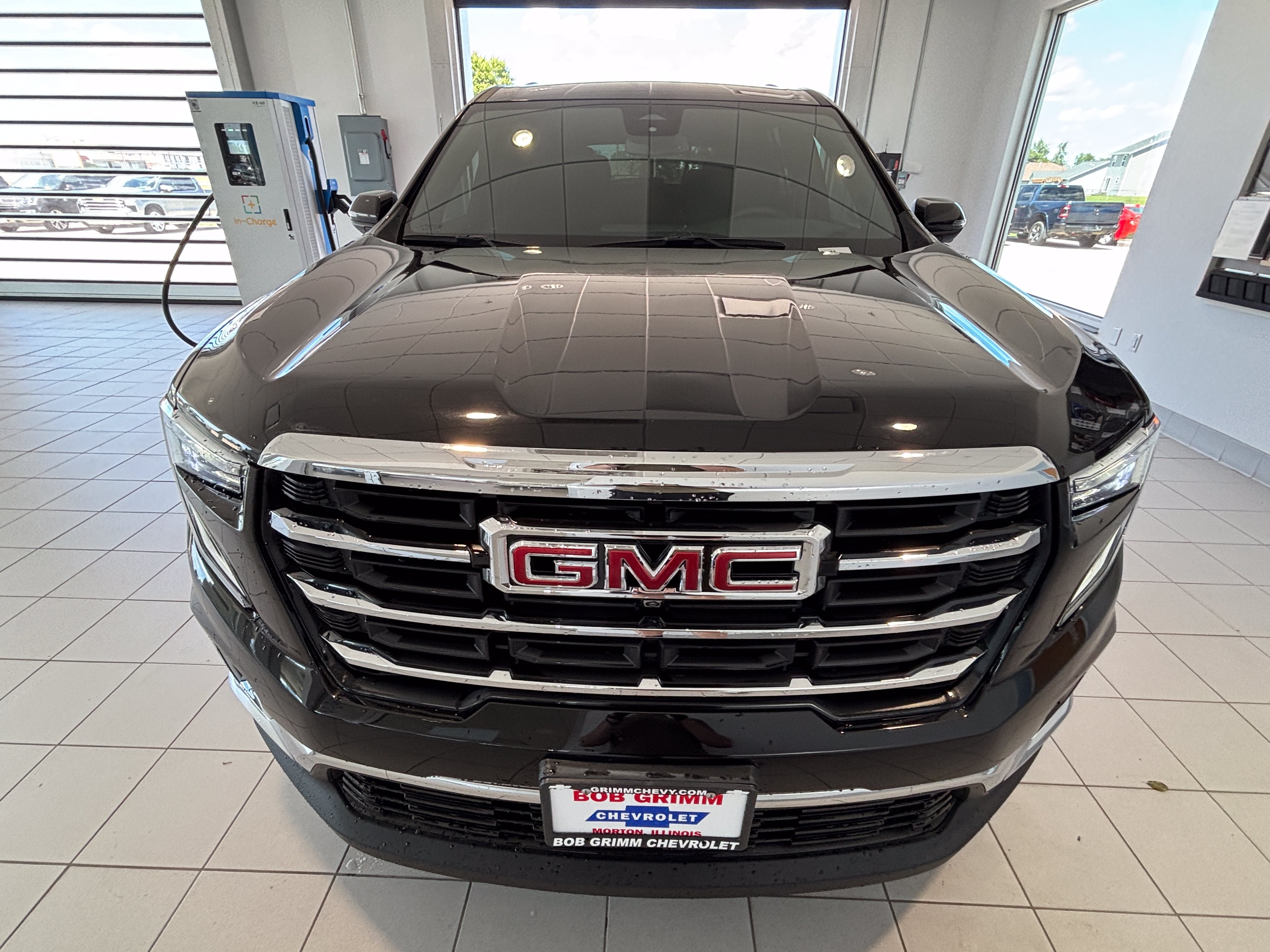 2024 GMC Acadia Elevation