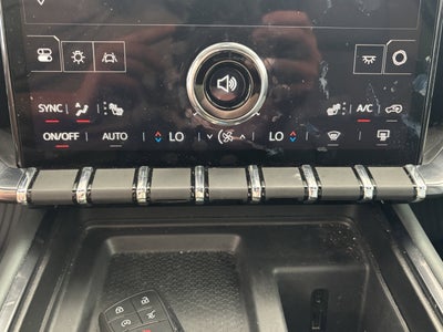 2025 GMC Acadia AT4