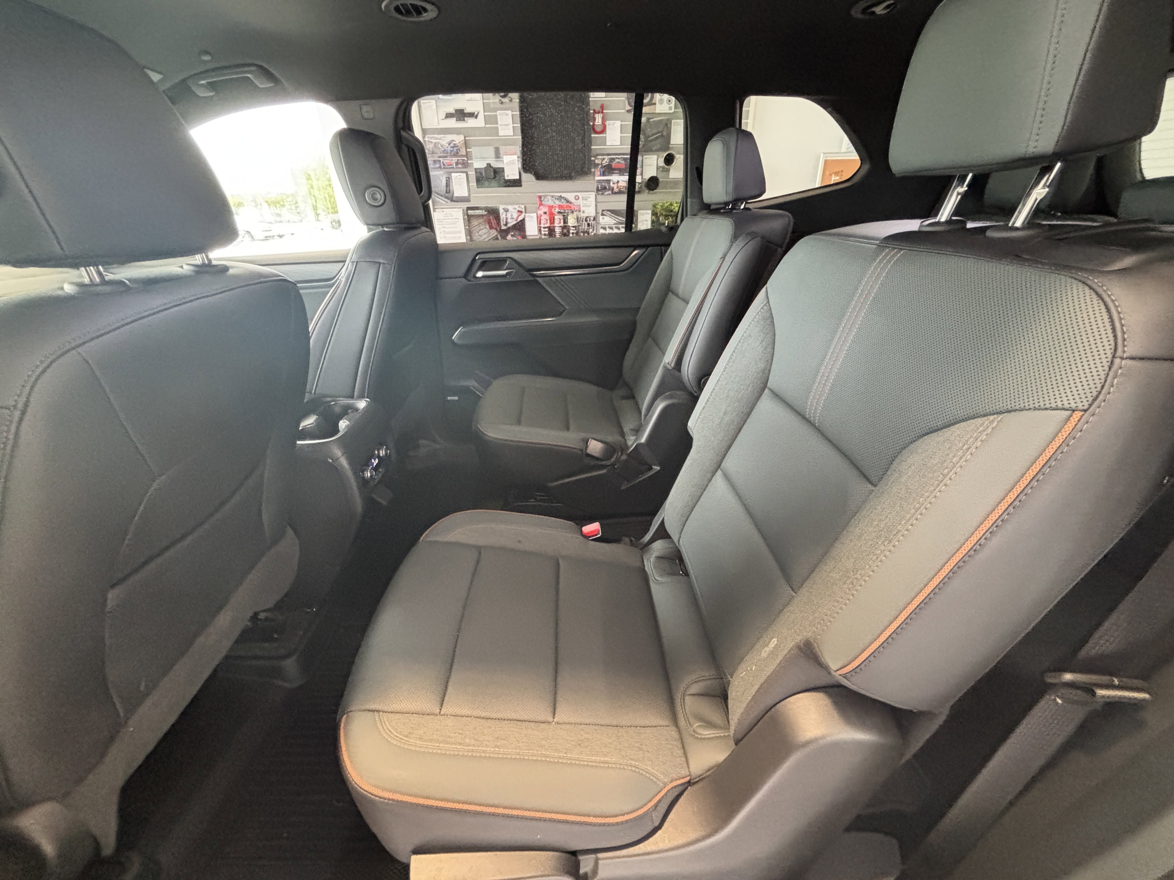 2025 GMC Acadia AT4