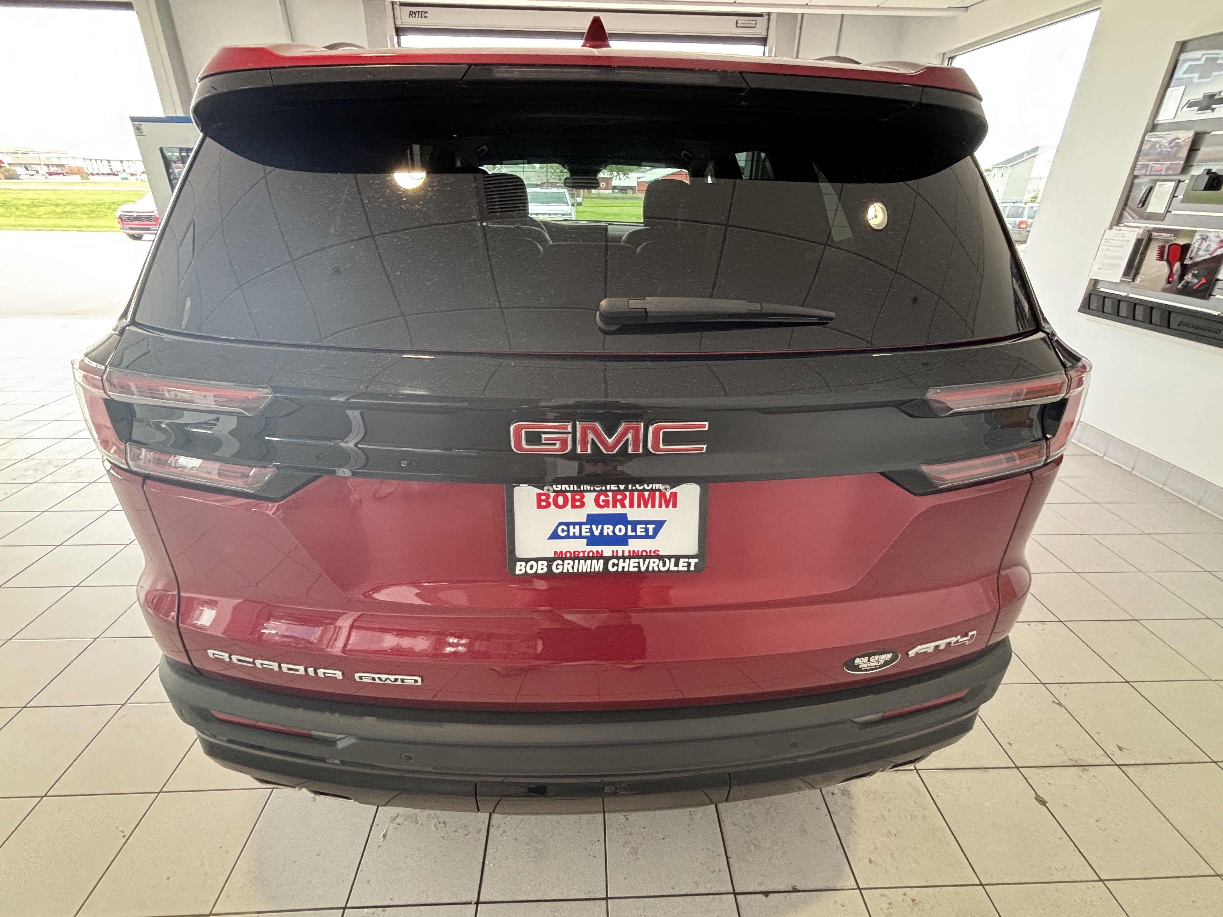 2025 GMC Acadia AT4