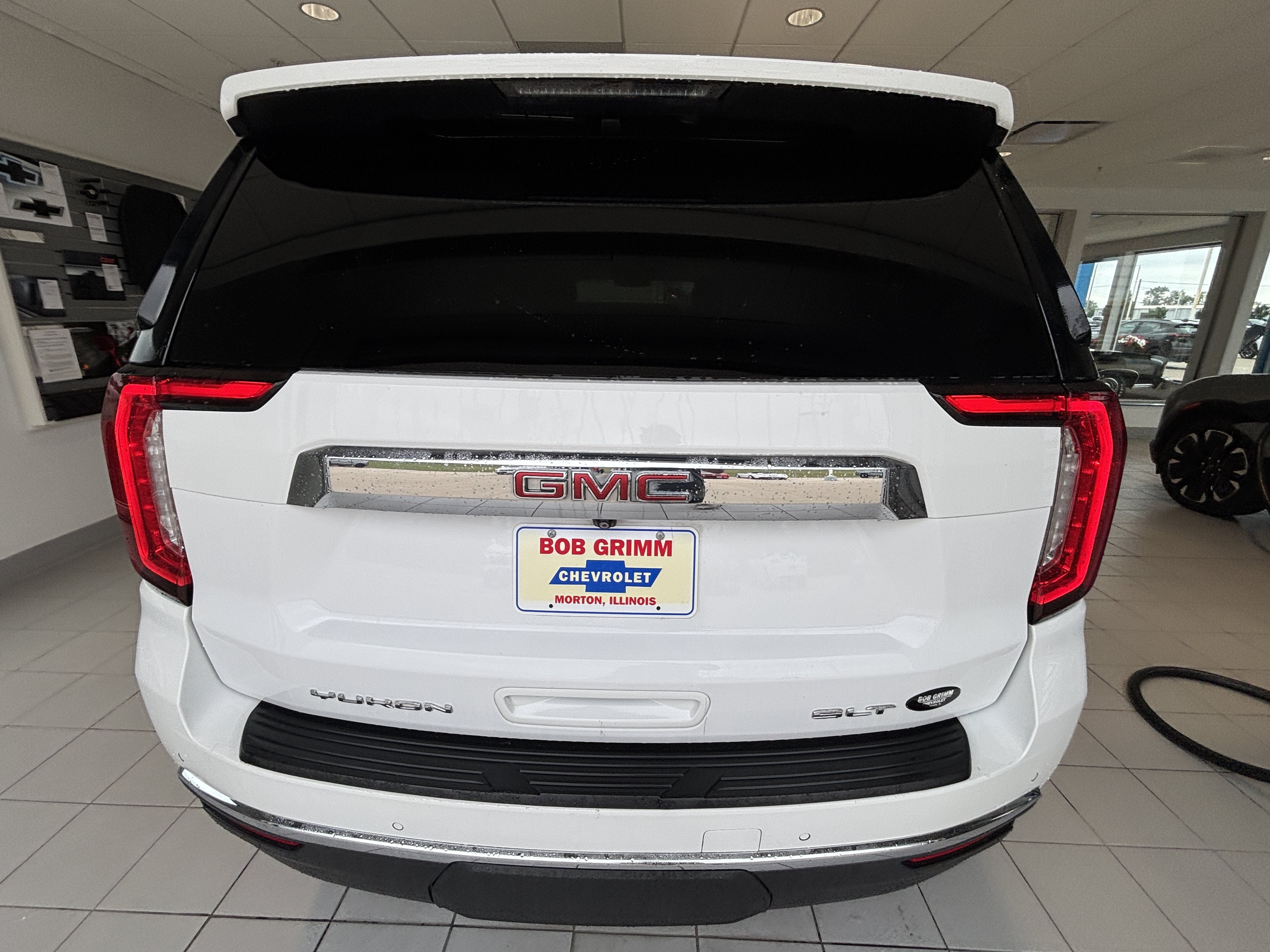 2022 GMC Yukon SLT