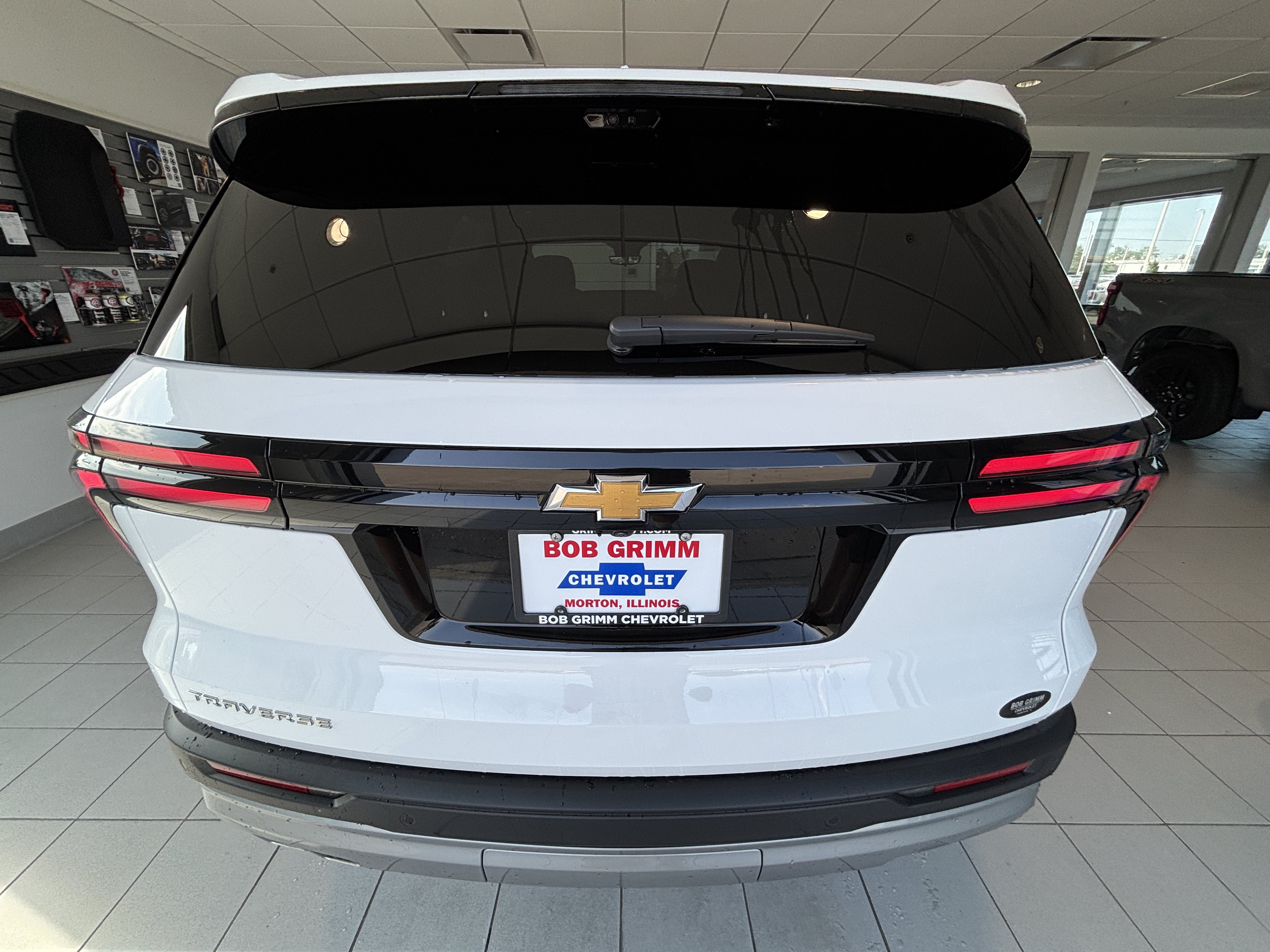 2027 Chevrolet Traverse LT