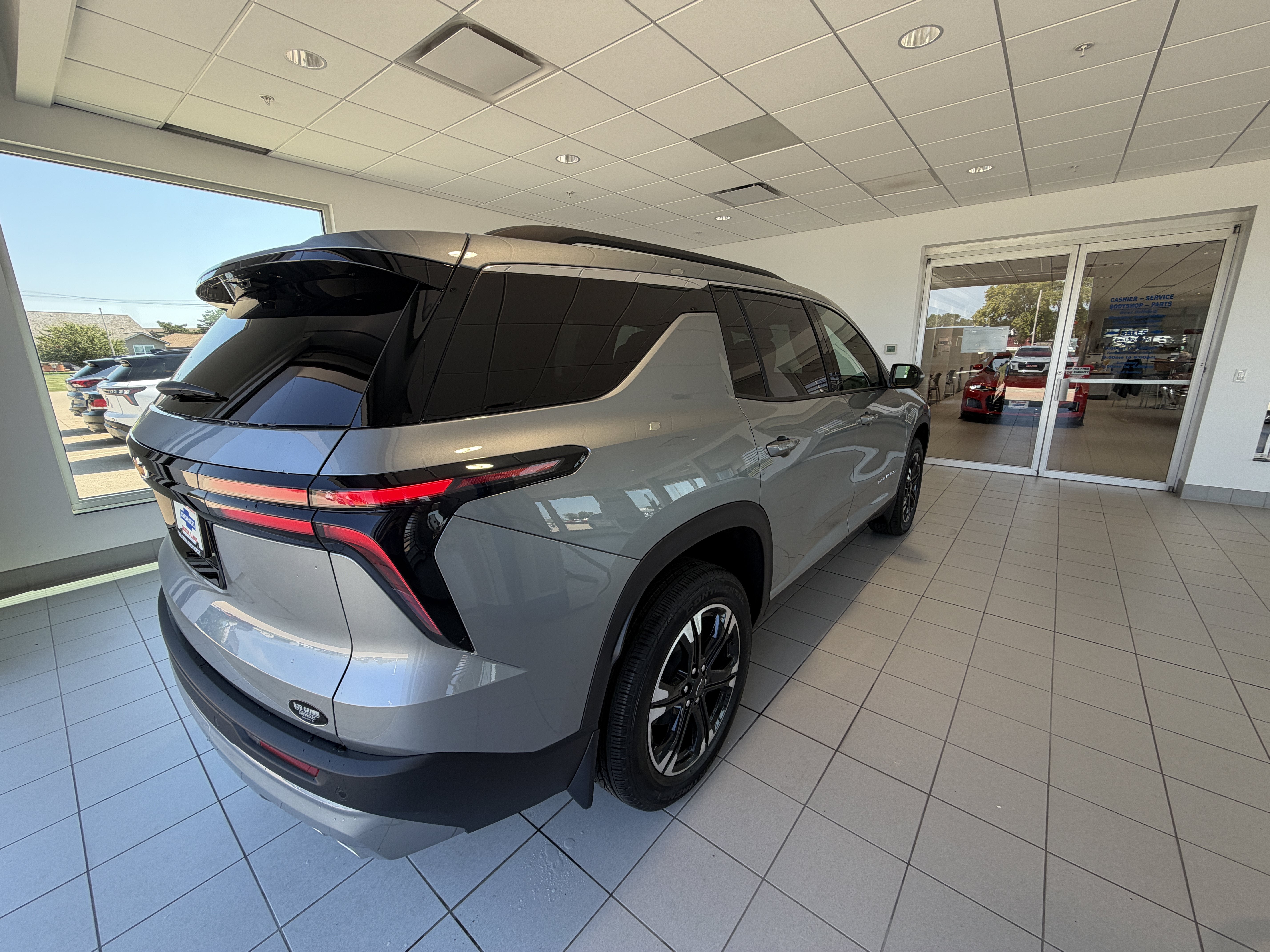 2027 Chevrolet Traverse LT