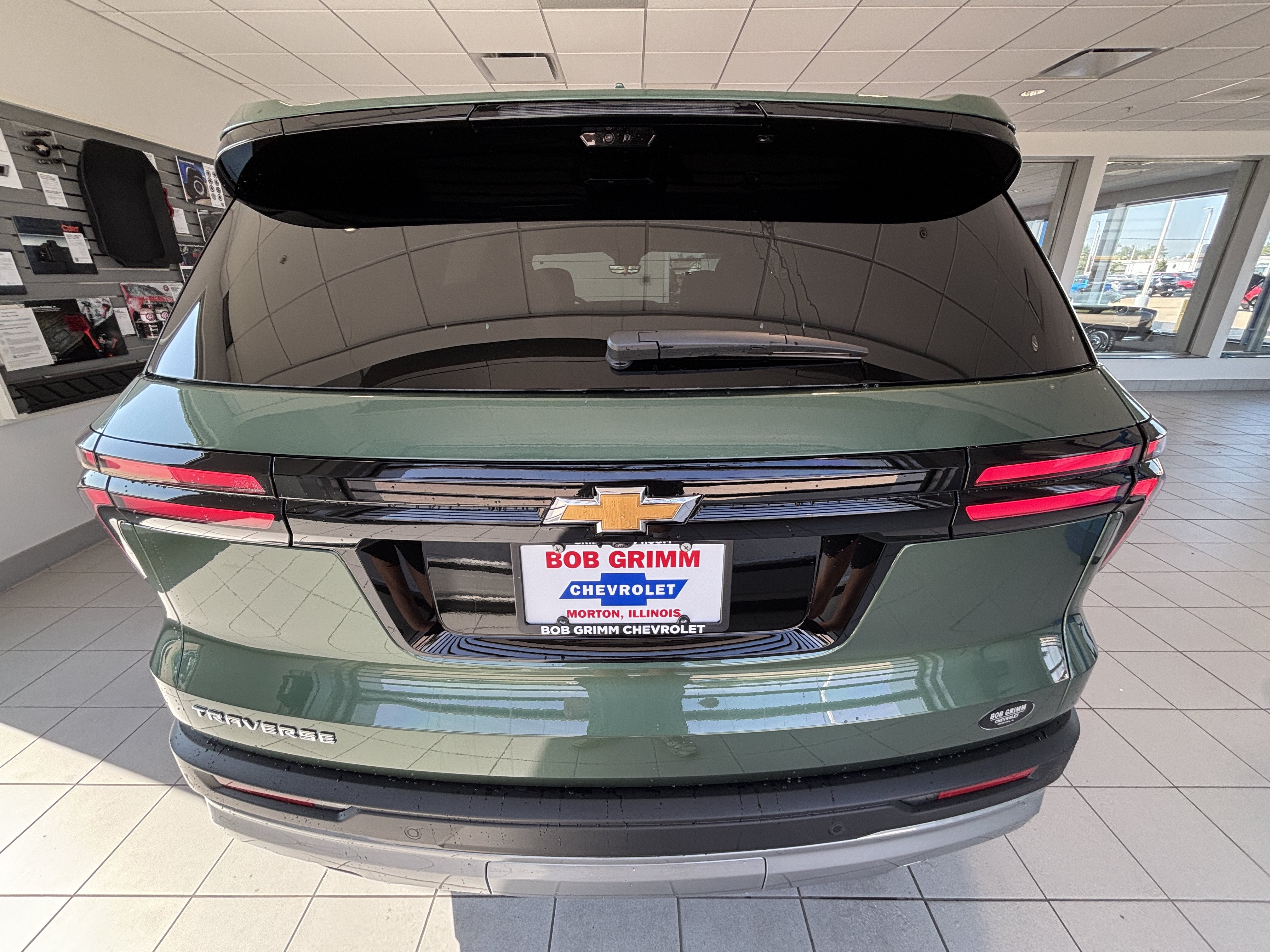 2027 Chevrolet Traverse LT