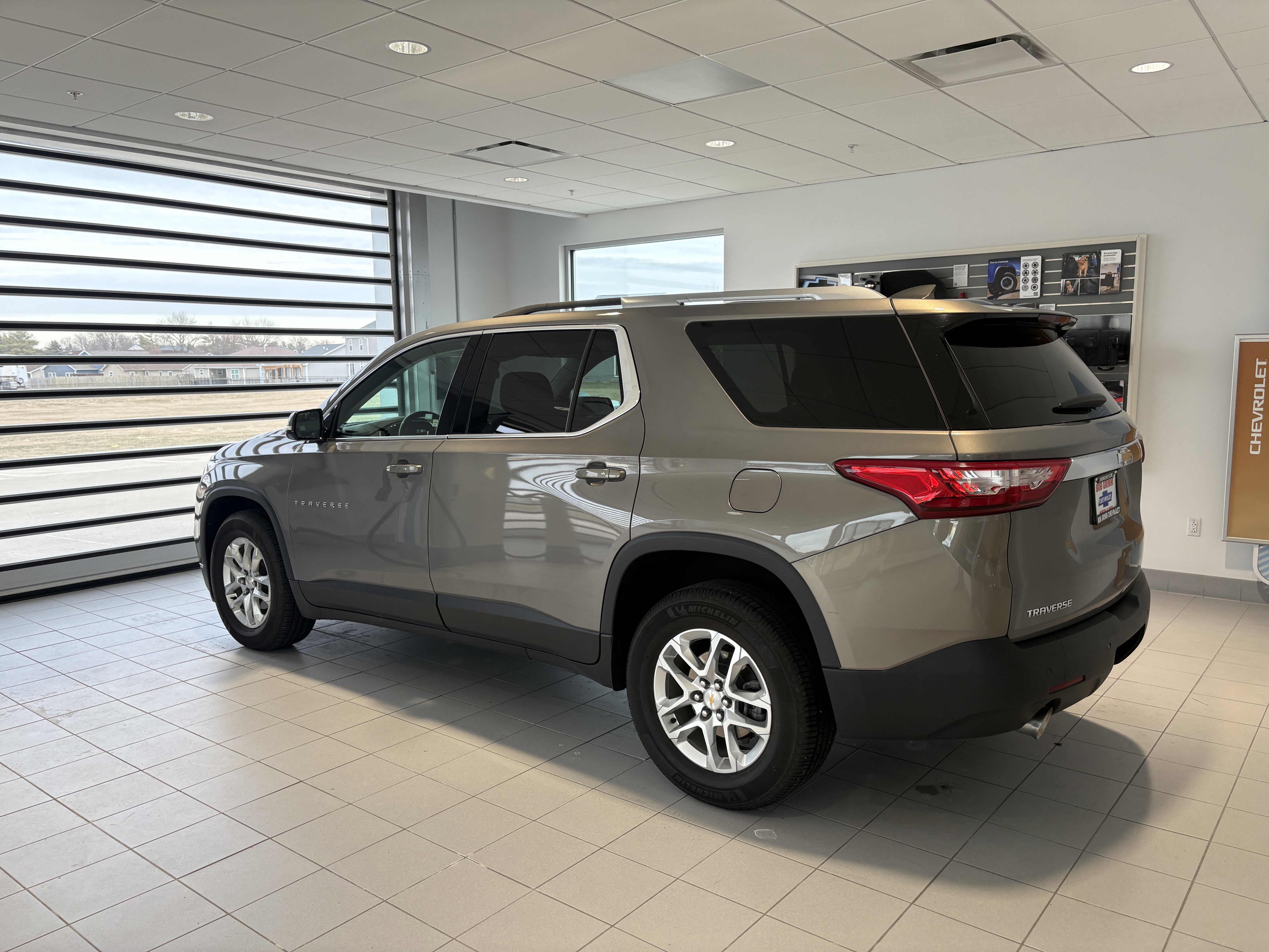 2018 Chevrolet Traverse LT Cloth