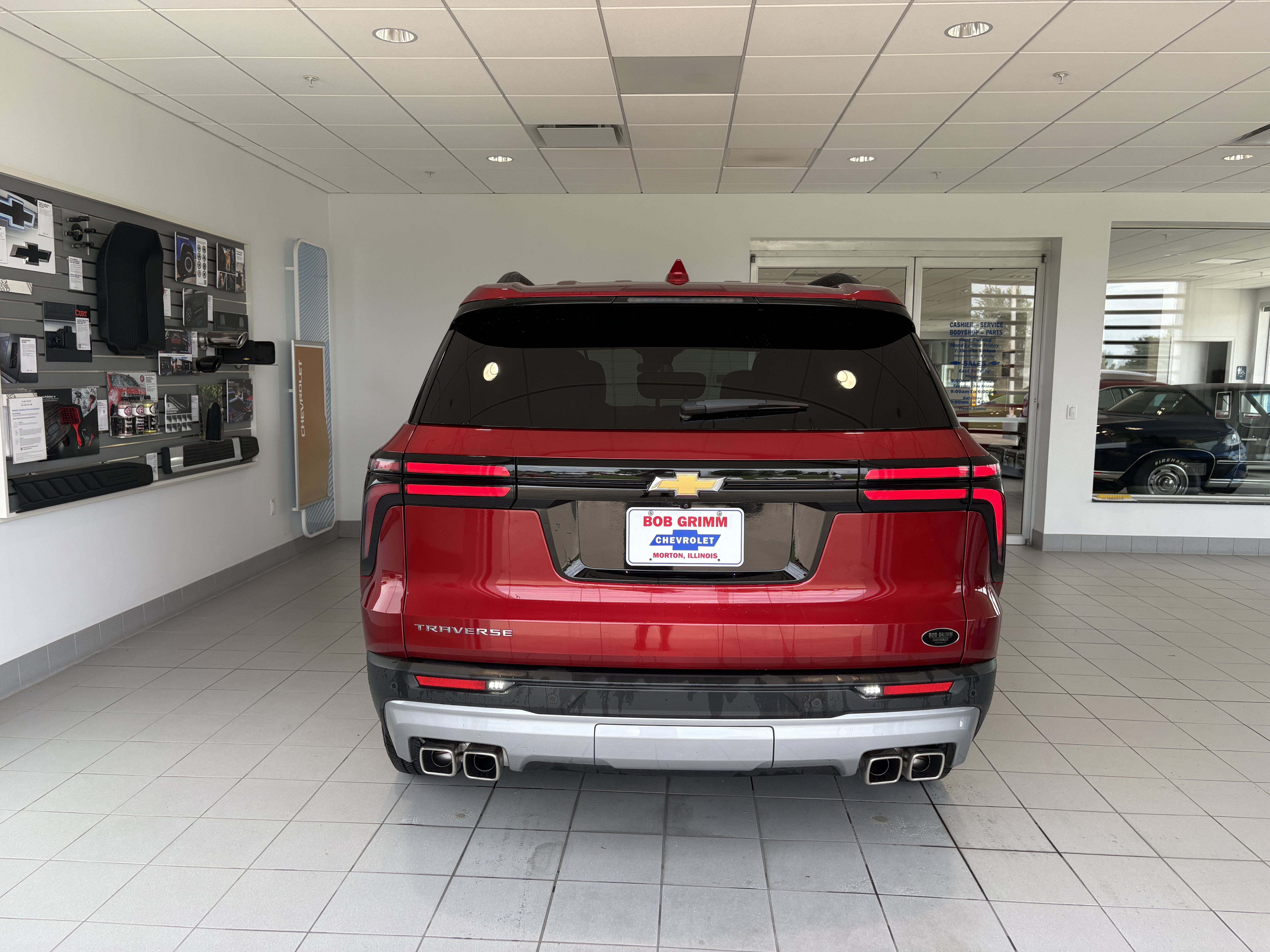 2025 Chevrolet Traverse LT