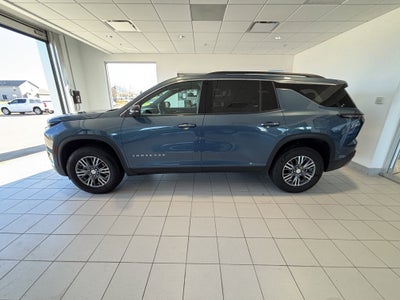 2025 Chevrolet Traverse LT