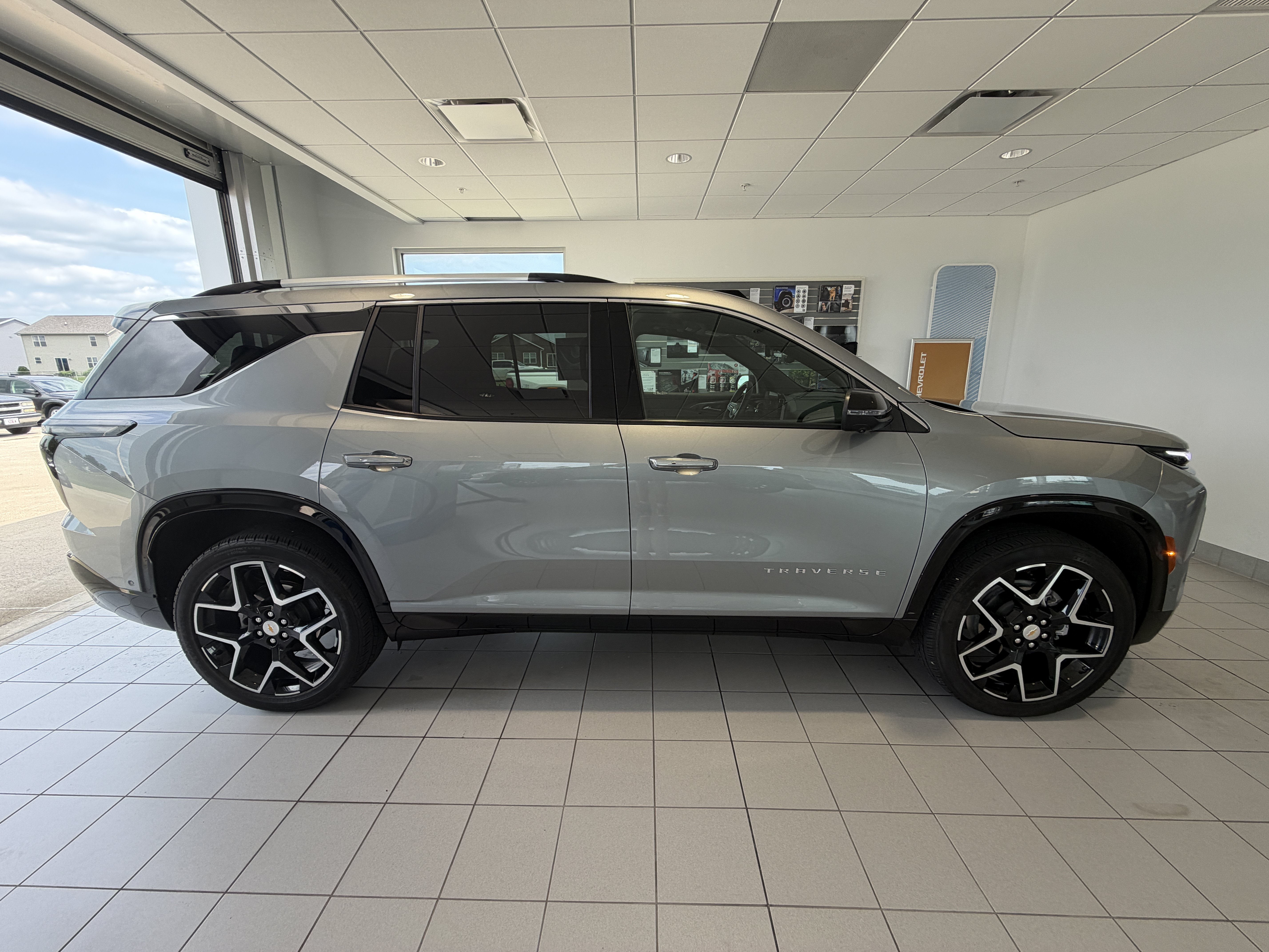 2025 Chevrolet Traverse High Country