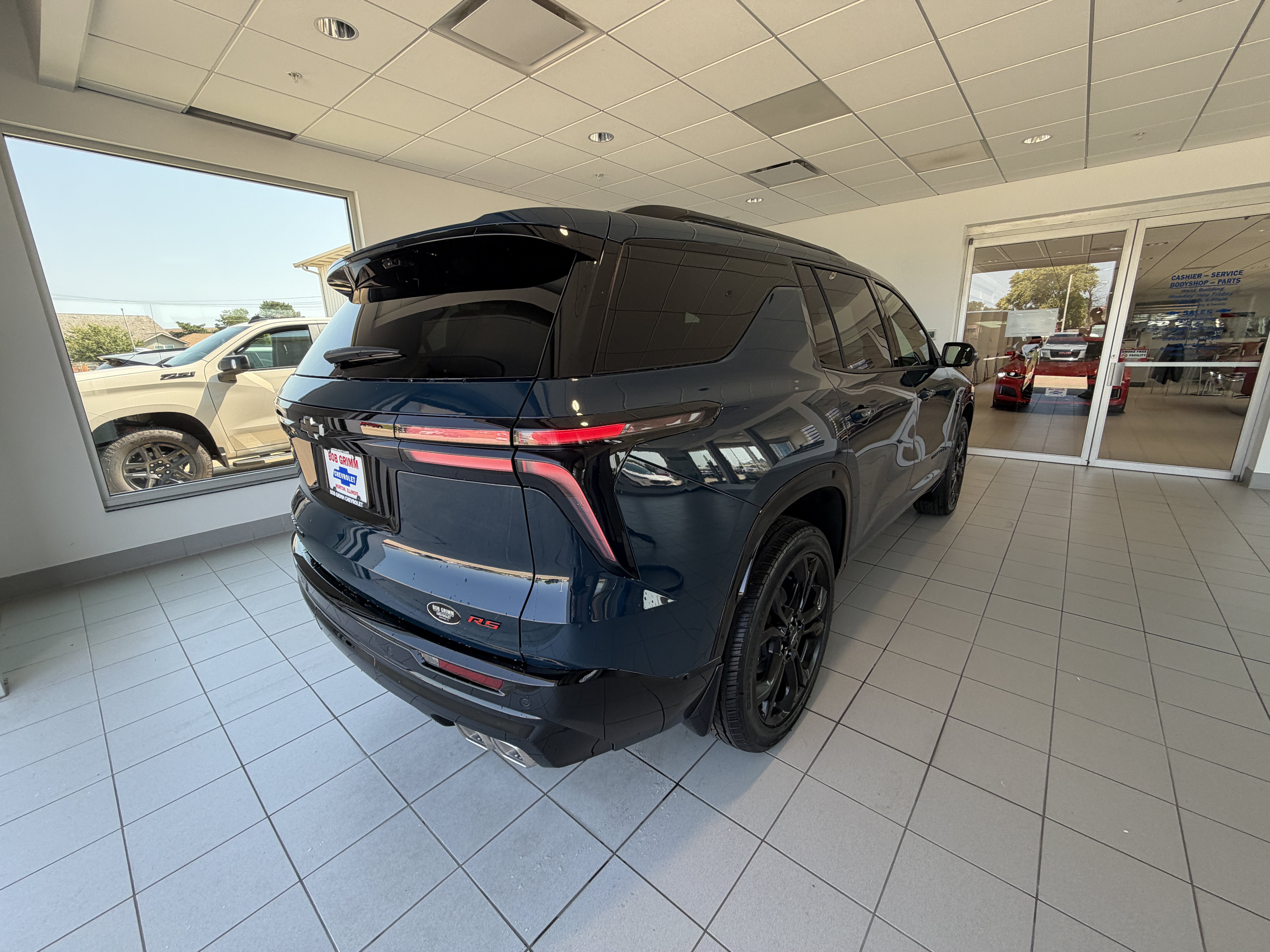 2027 Chevrolet Traverse RS