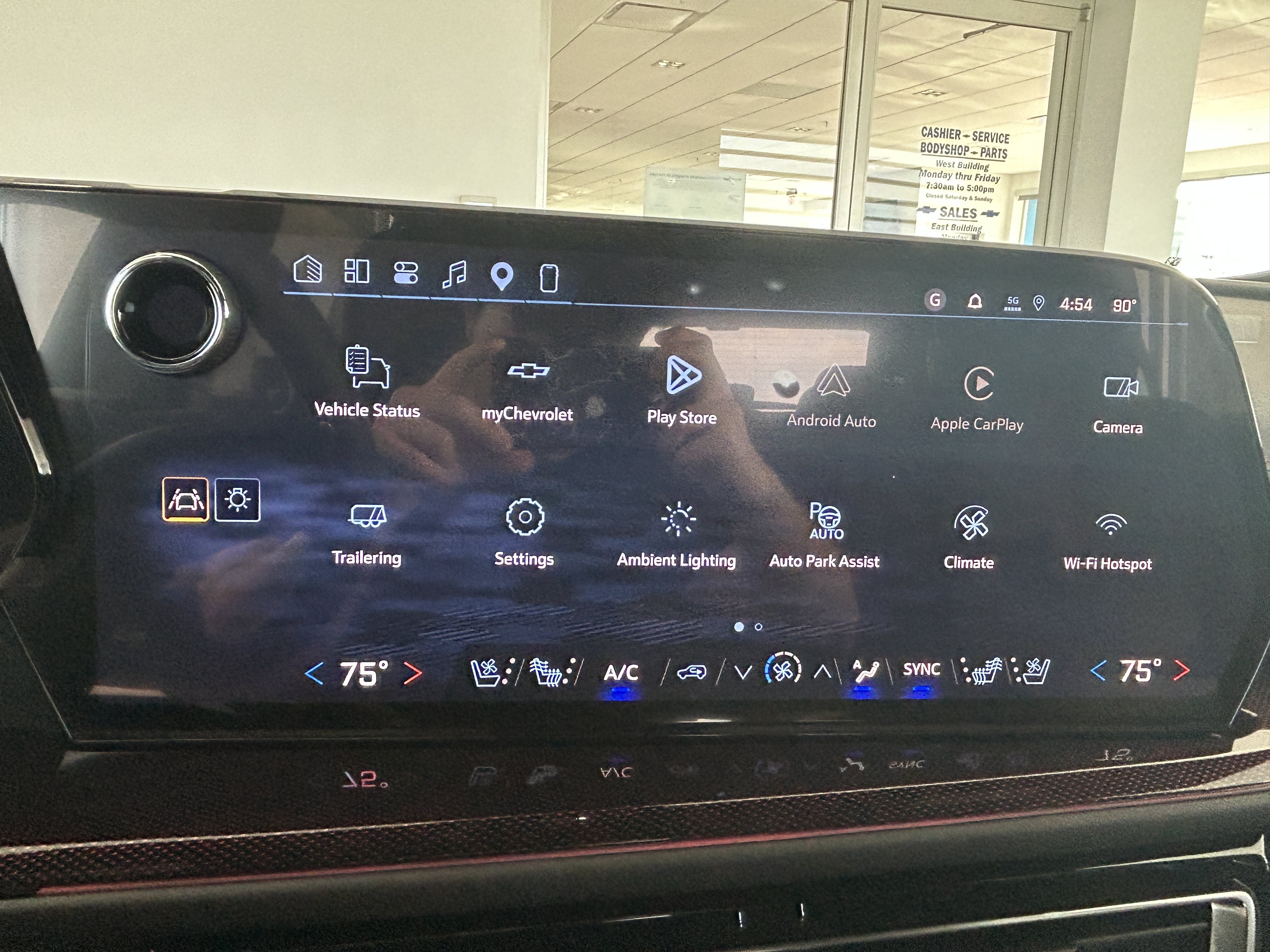 2027 Chevrolet Traverse RS