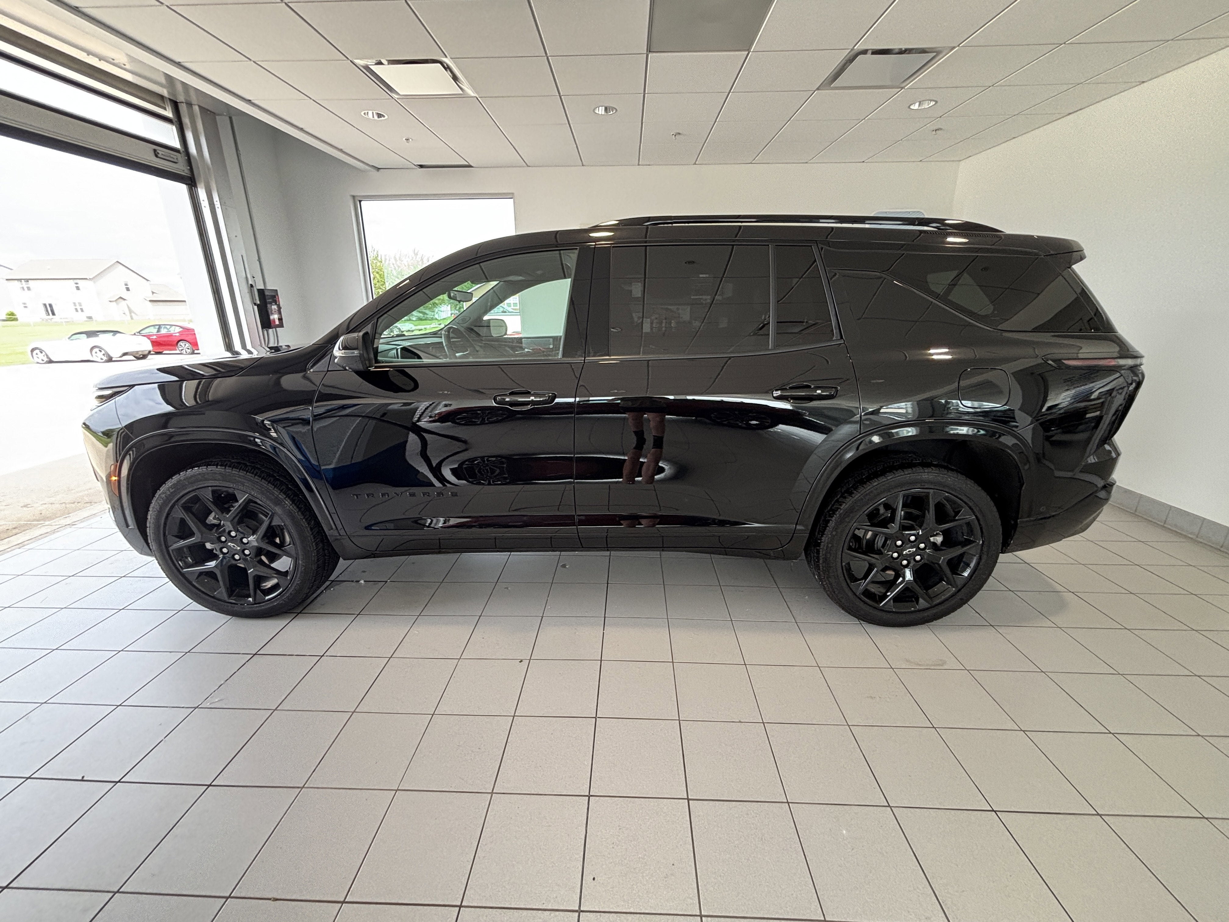 2025 Chevrolet Traverse RS