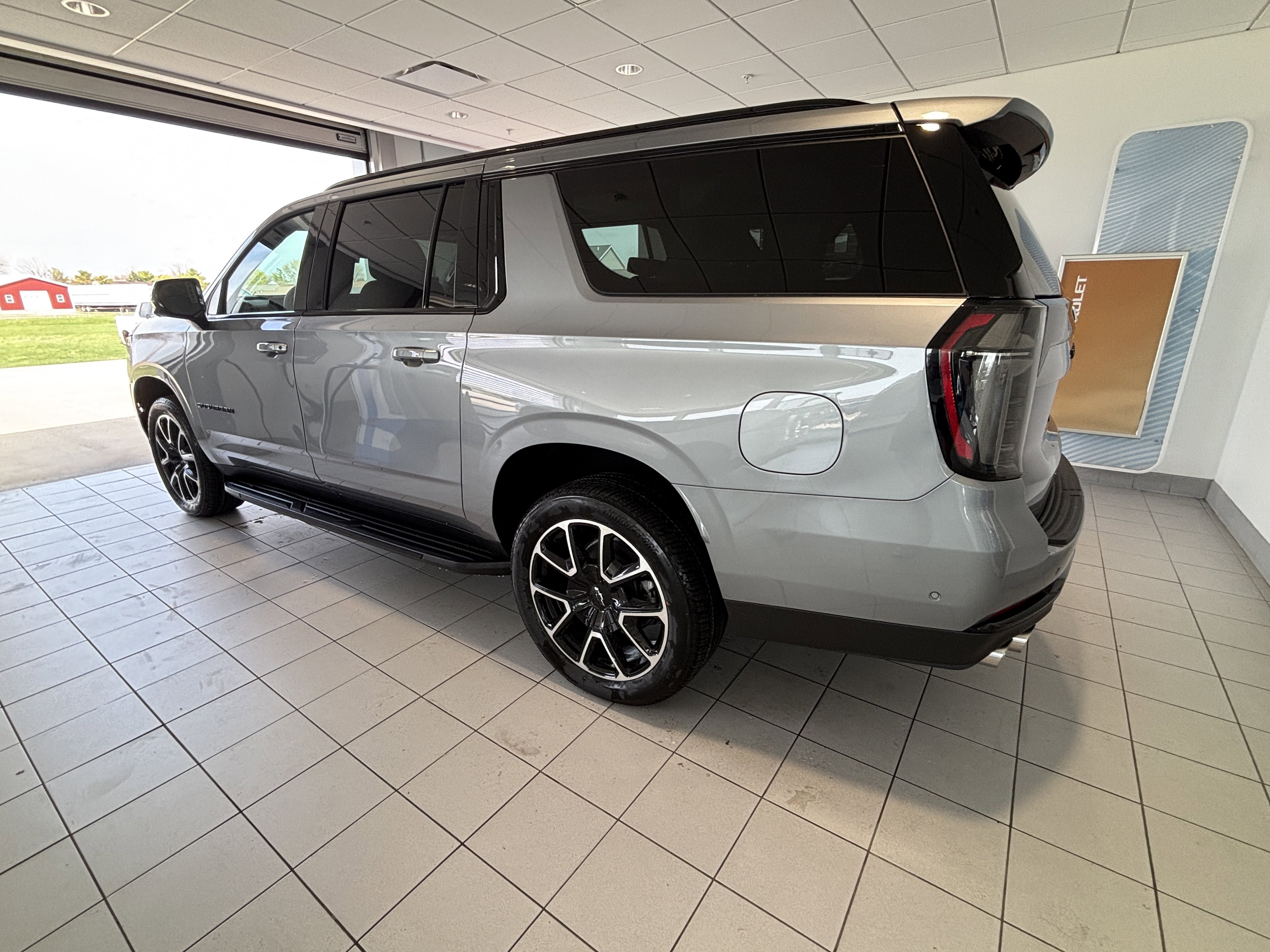 2026 Chevrolet Suburban RST