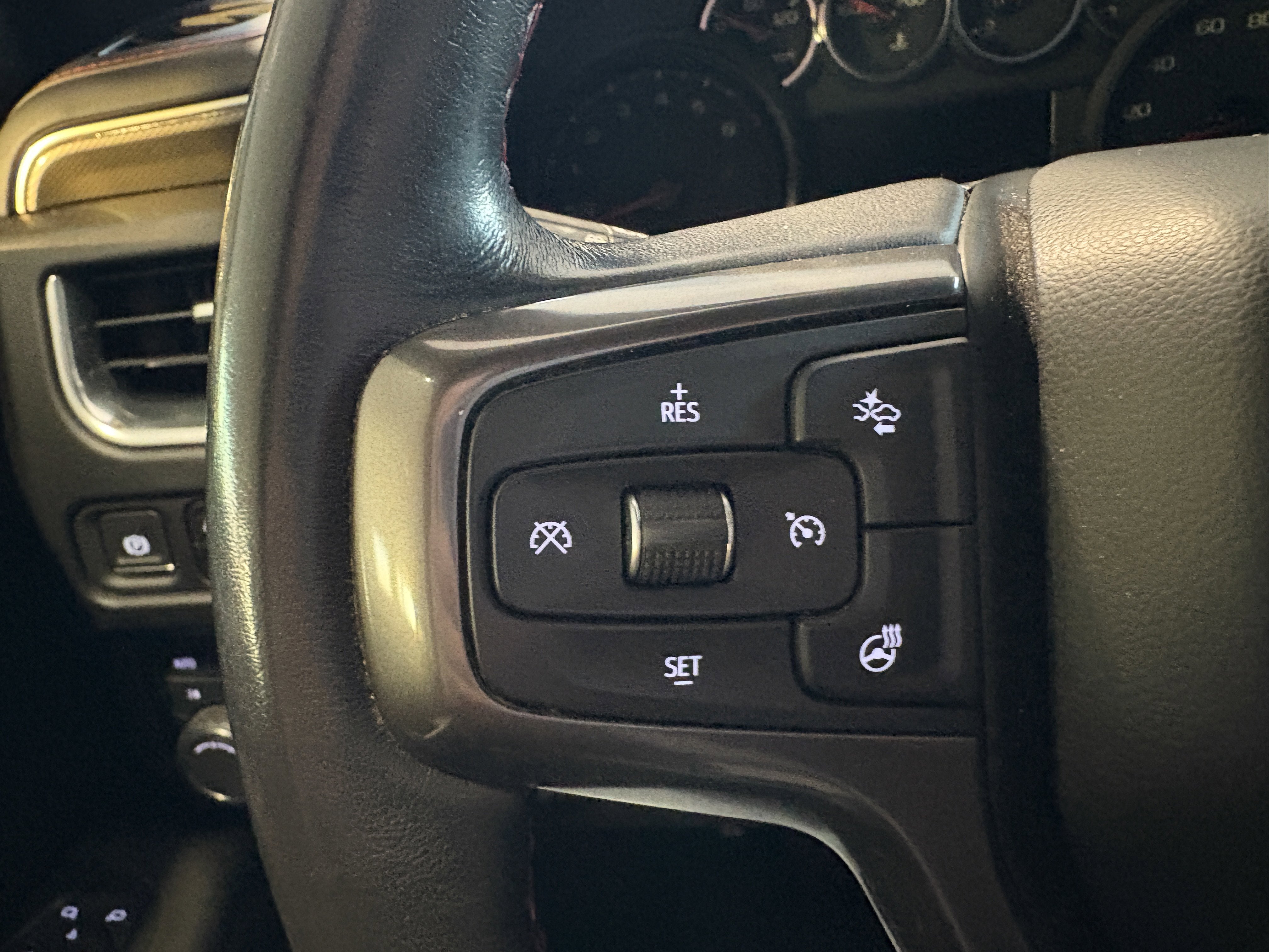 2021 Chevrolet Suburban RST