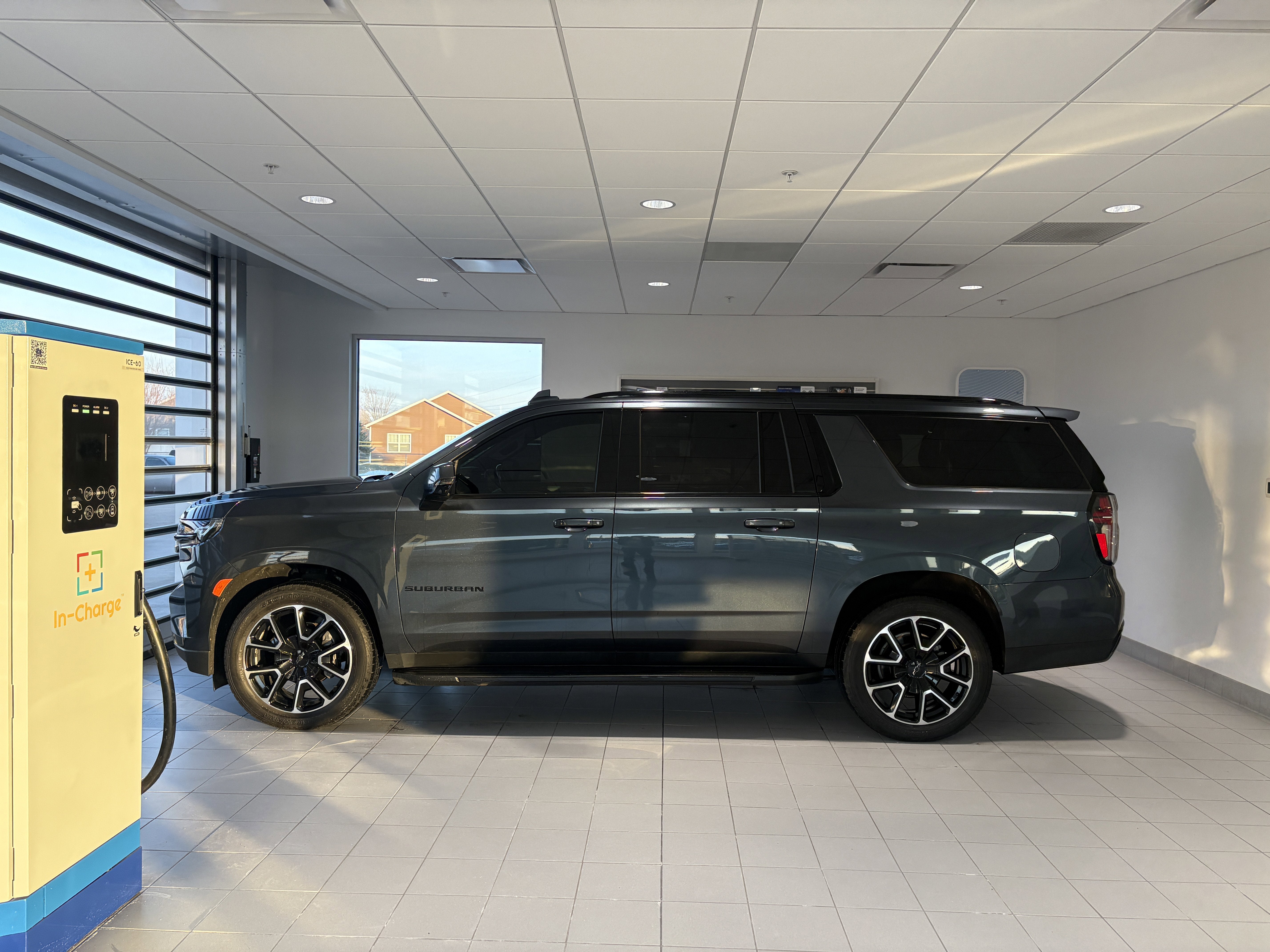 2021 Chevrolet Suburban RST