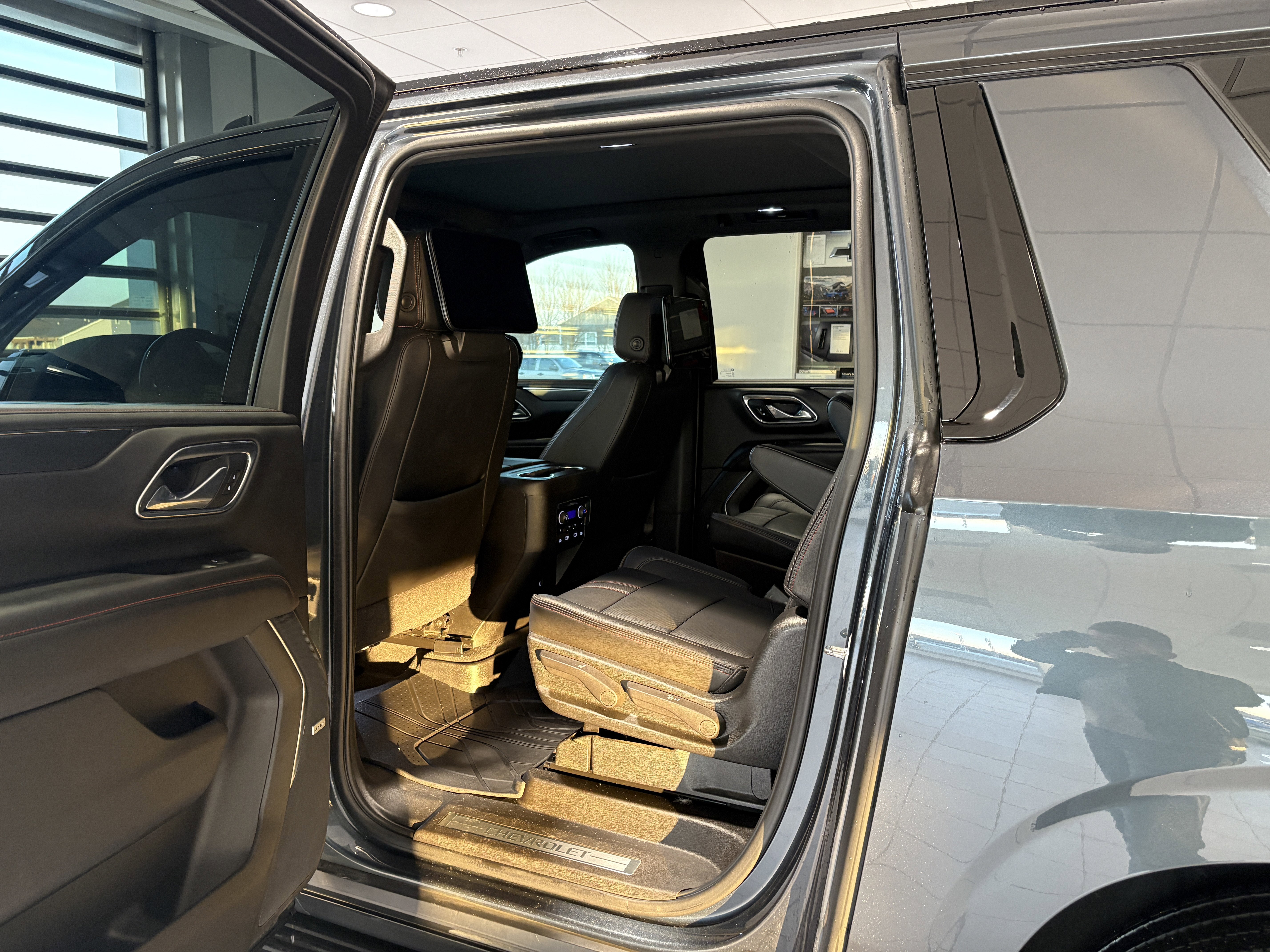 2021 Chevrolet Suburban RST