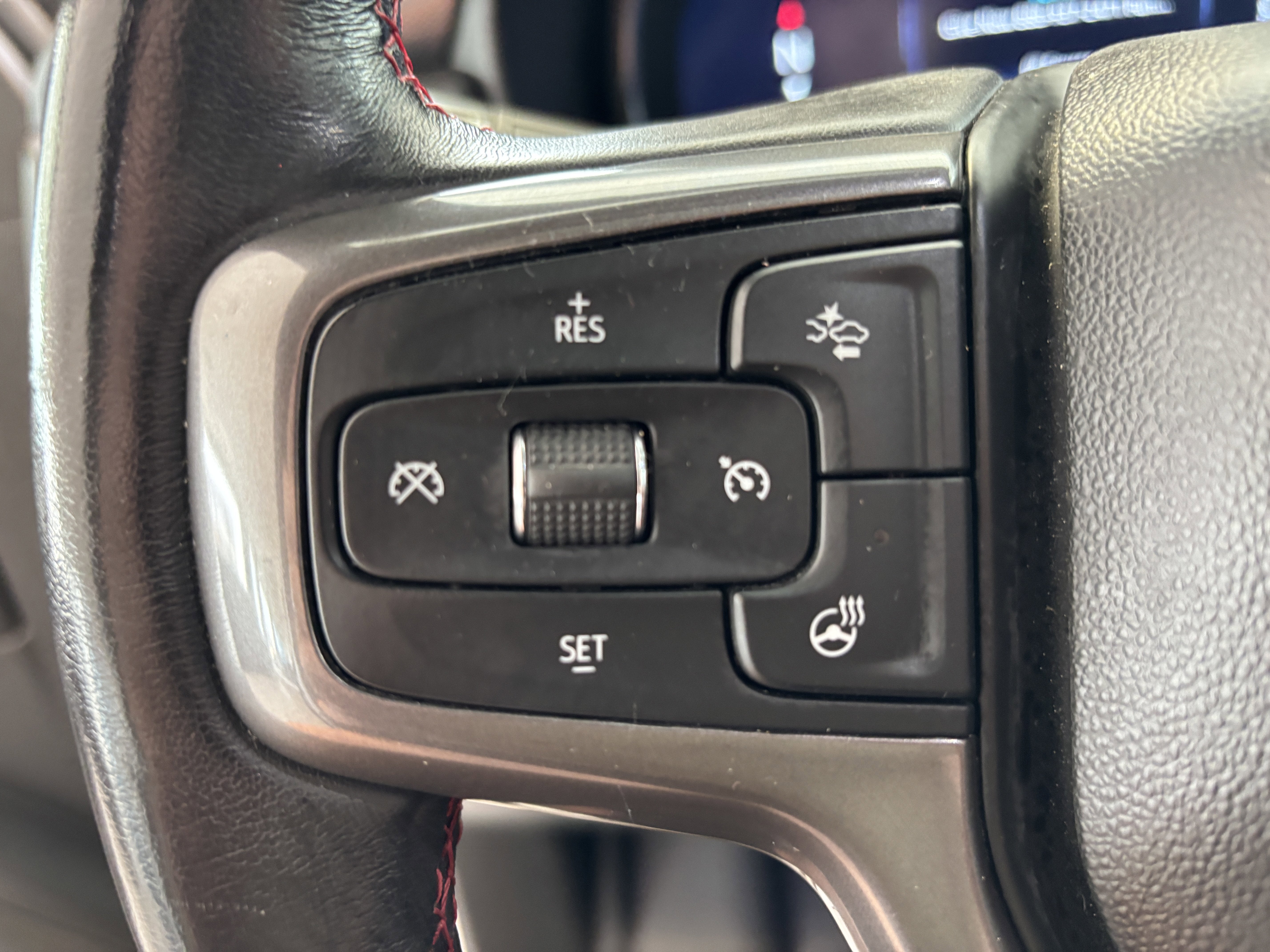 2022 Chevrolet Suburban RST
