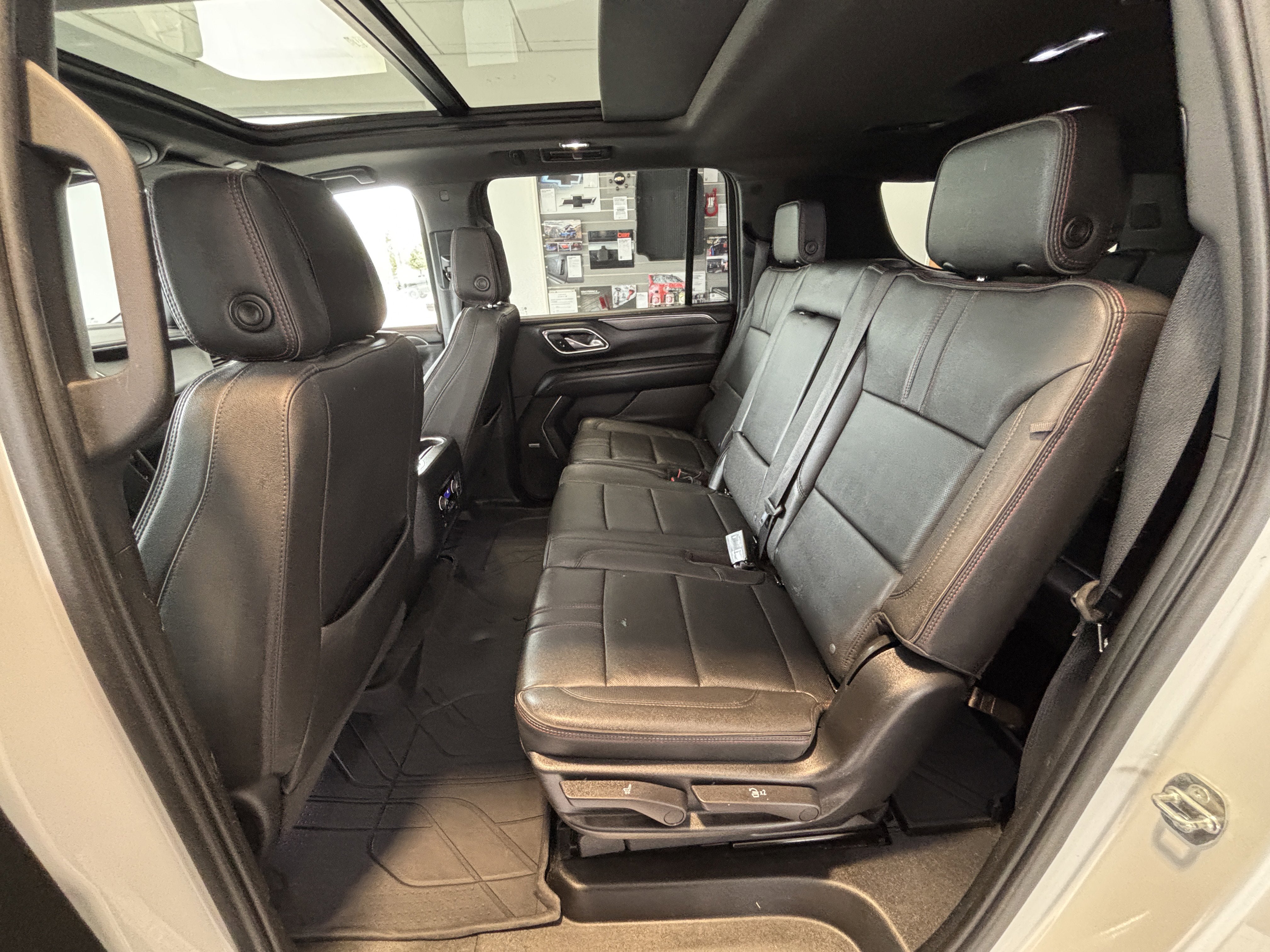 2022 Chevrolet Suburban RST
