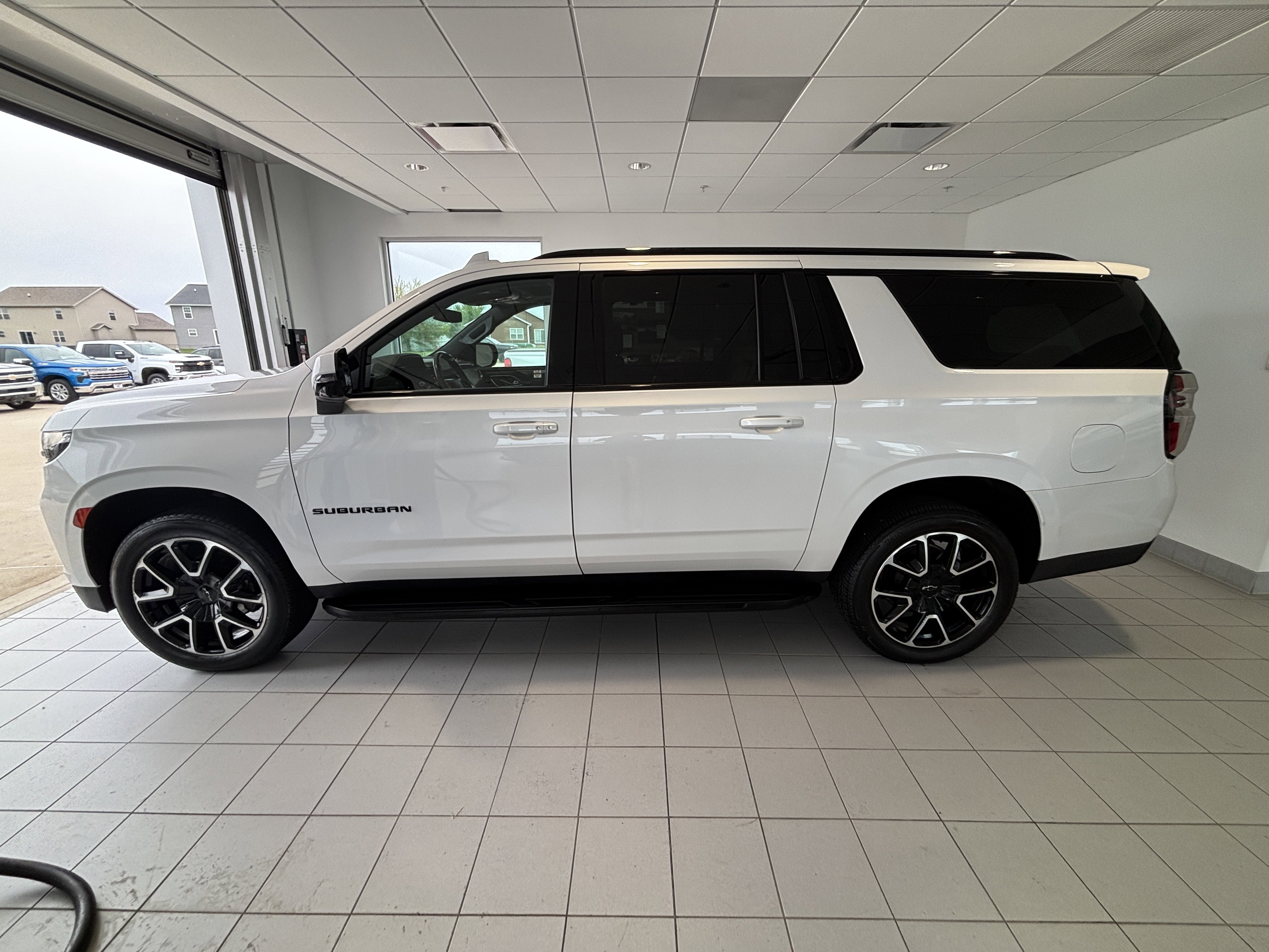 2022 Chevrolet Suburban RST