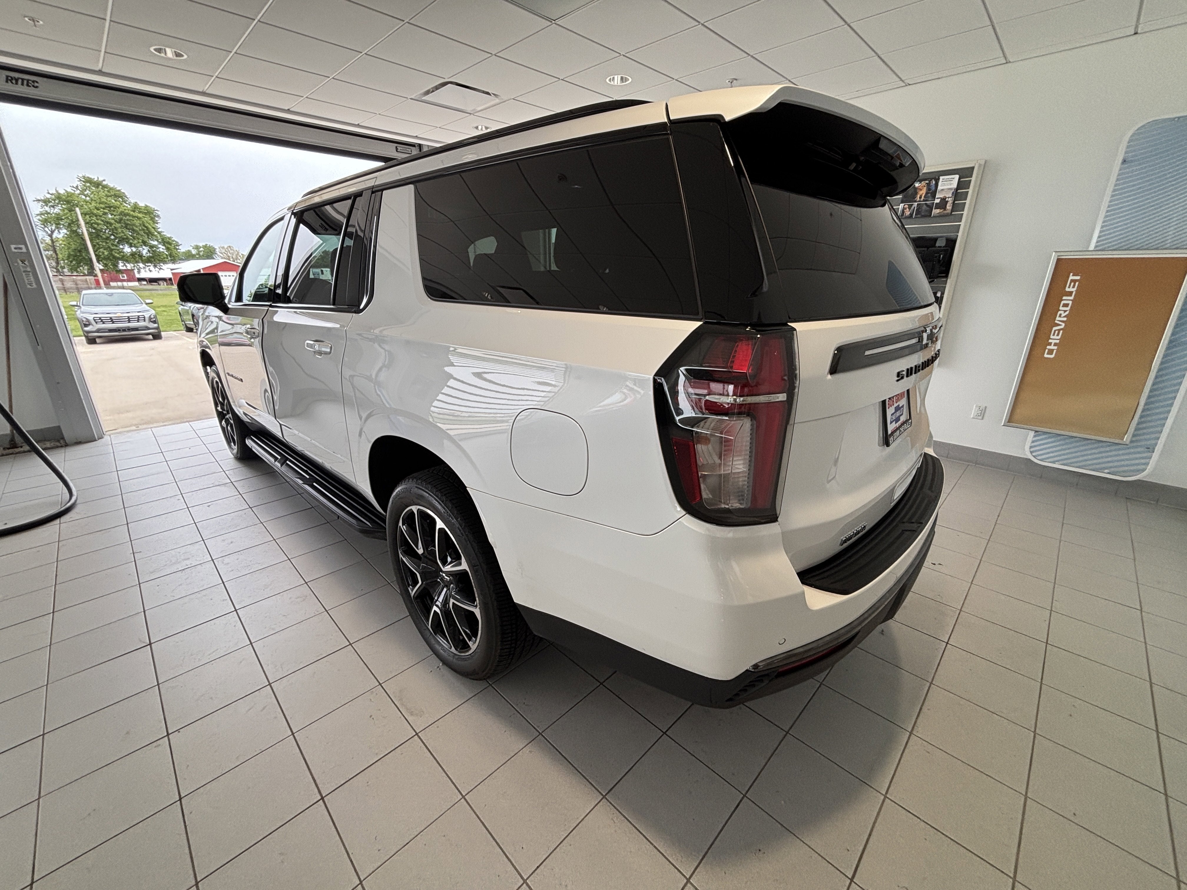2022 Chevrolet Suburban RST