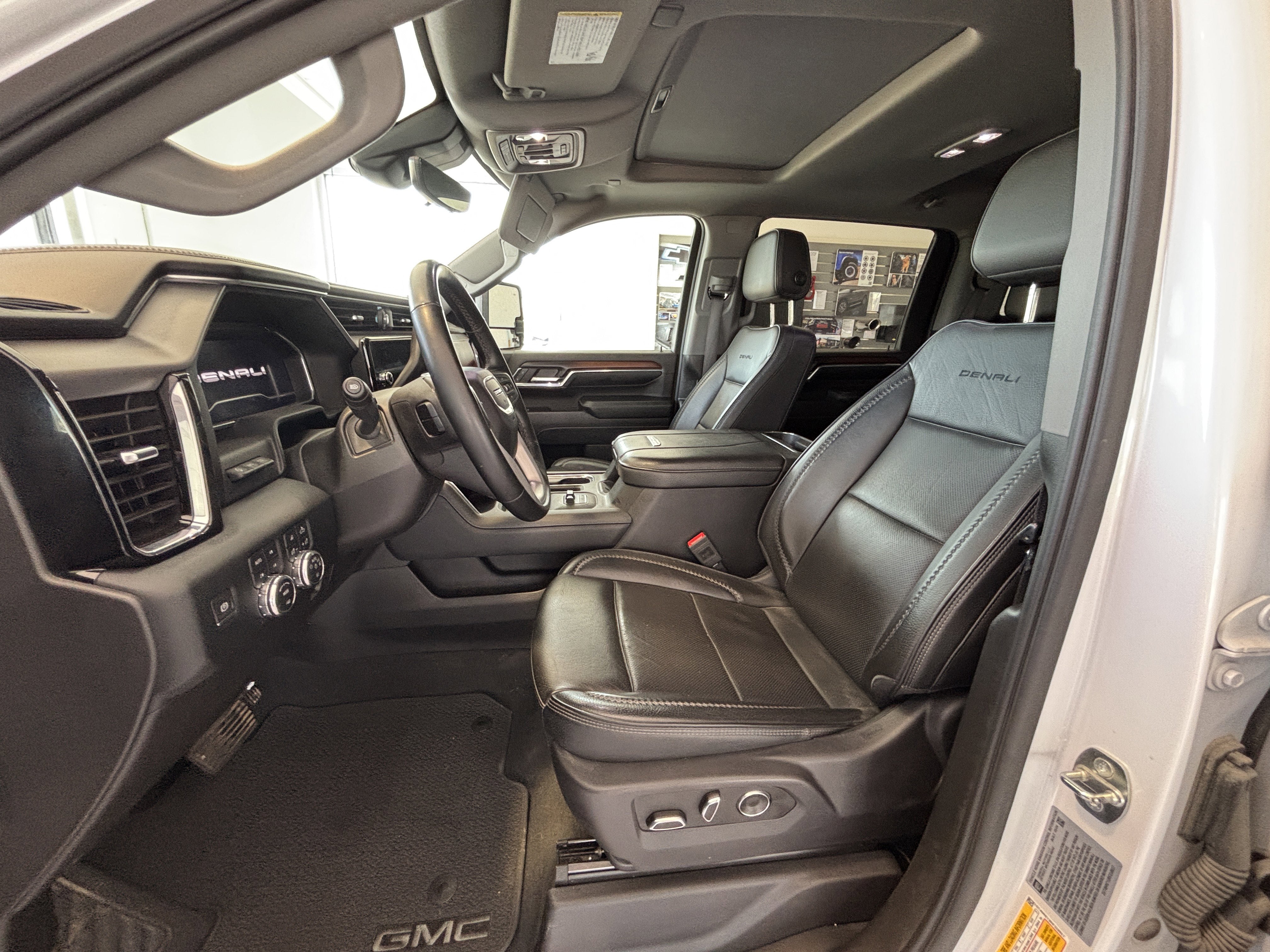 2024 GMC Sierra 2500 HD Denali
