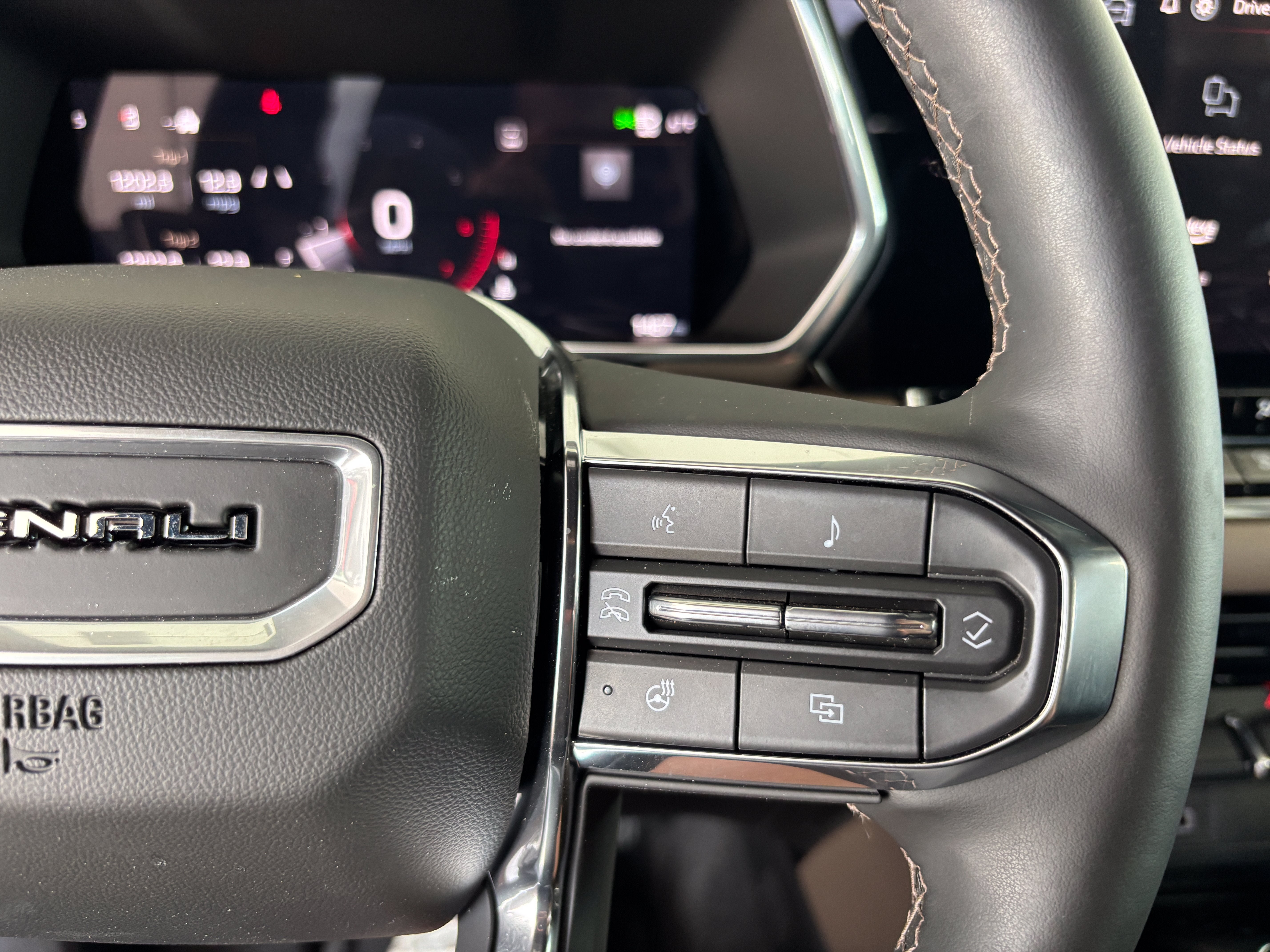 2025 GMC Canyon Denali