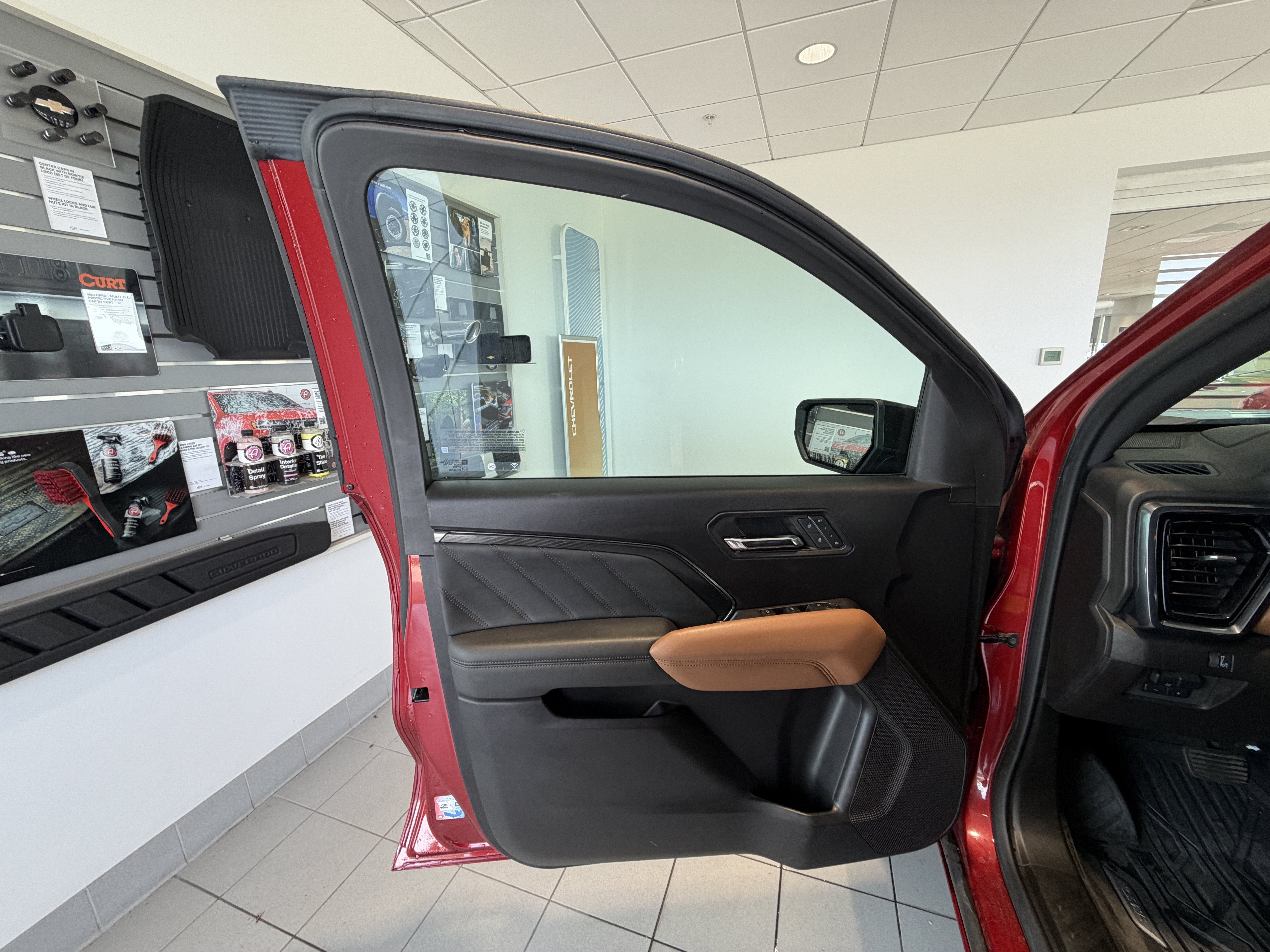 2023 GMC Canyon 4WD AT4