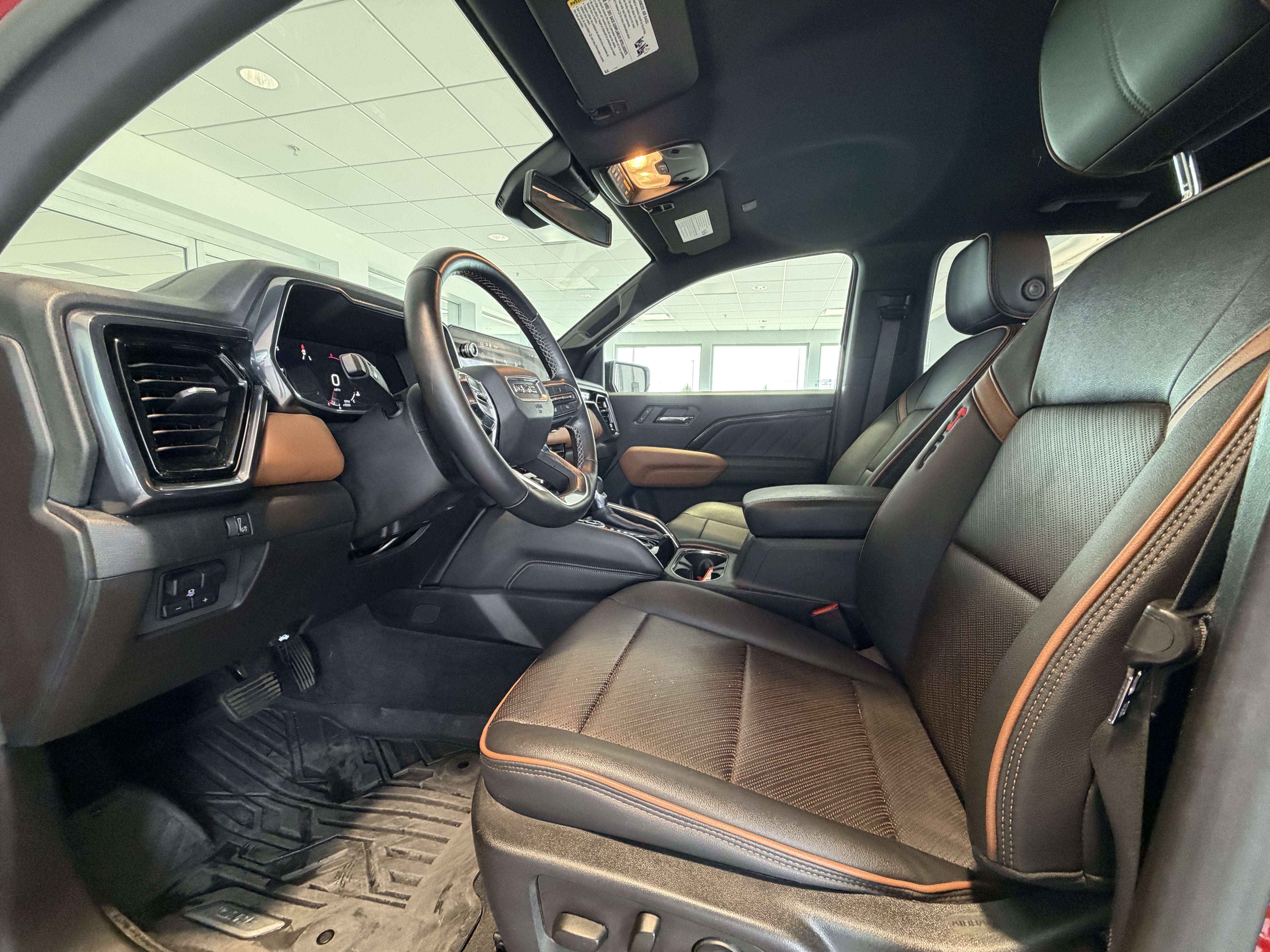 2023 GMC Canyon 4WD AT4