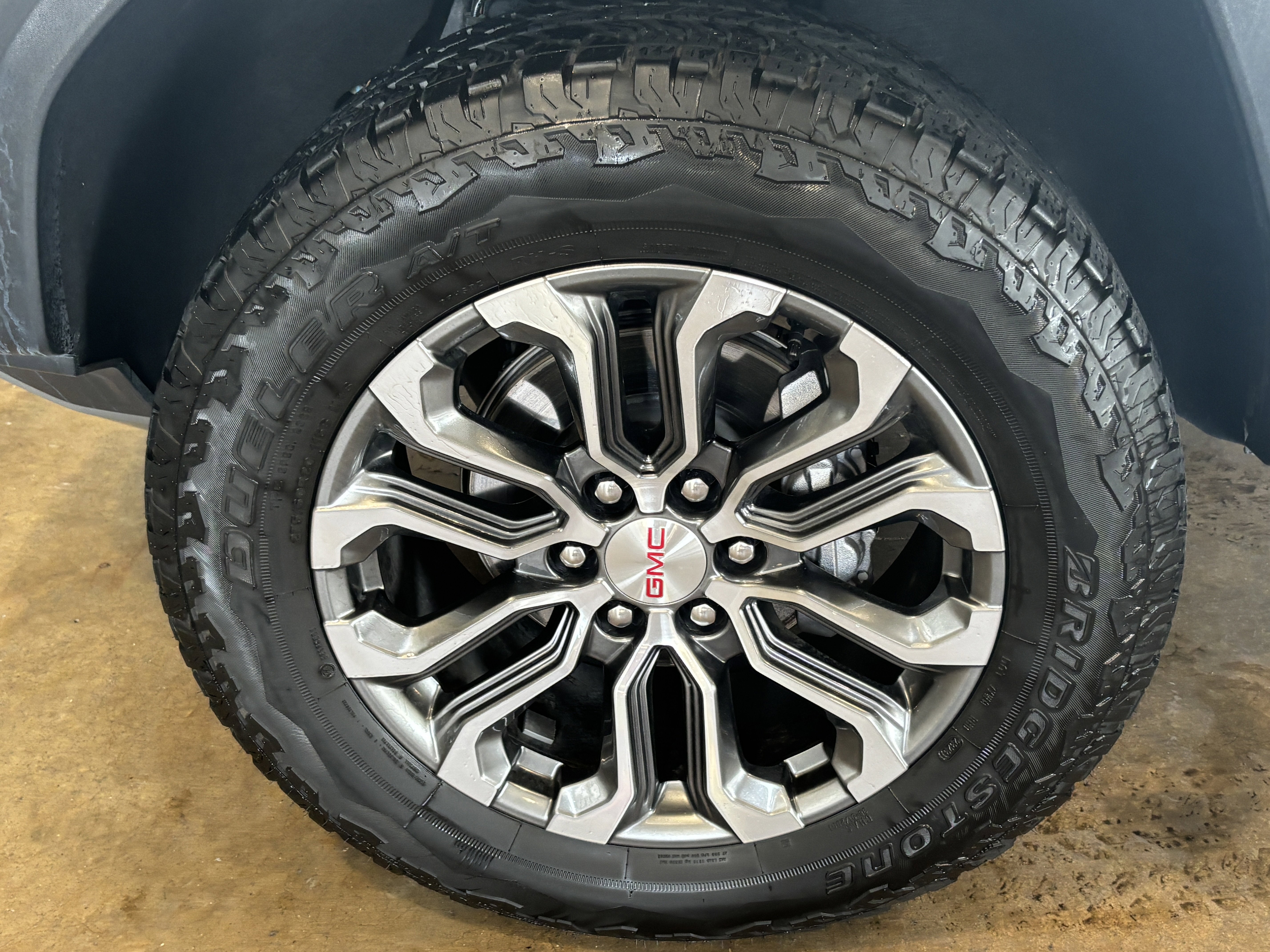 2023 GMC Canyon Denali