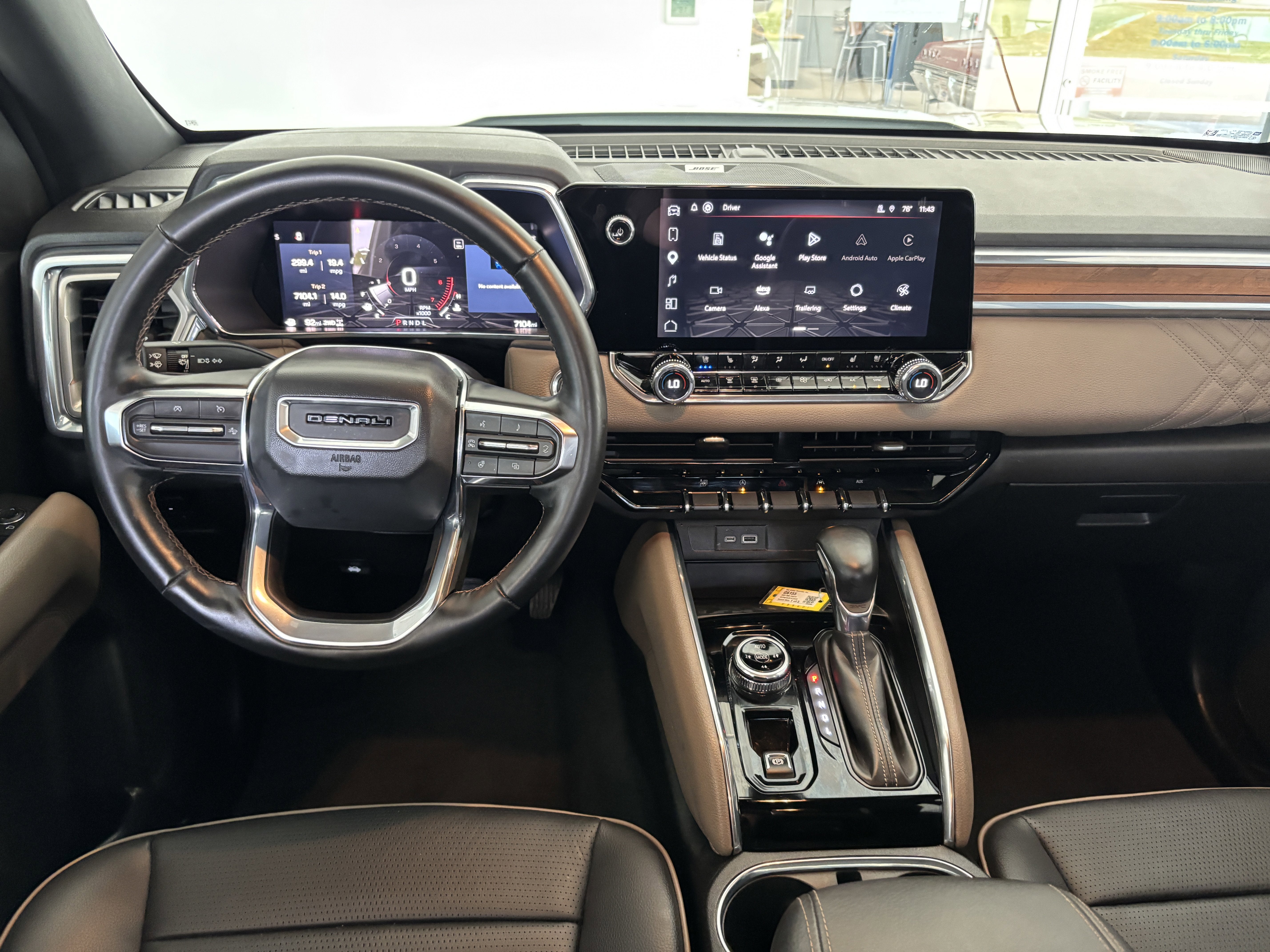 2023 GMC Canyon Denali