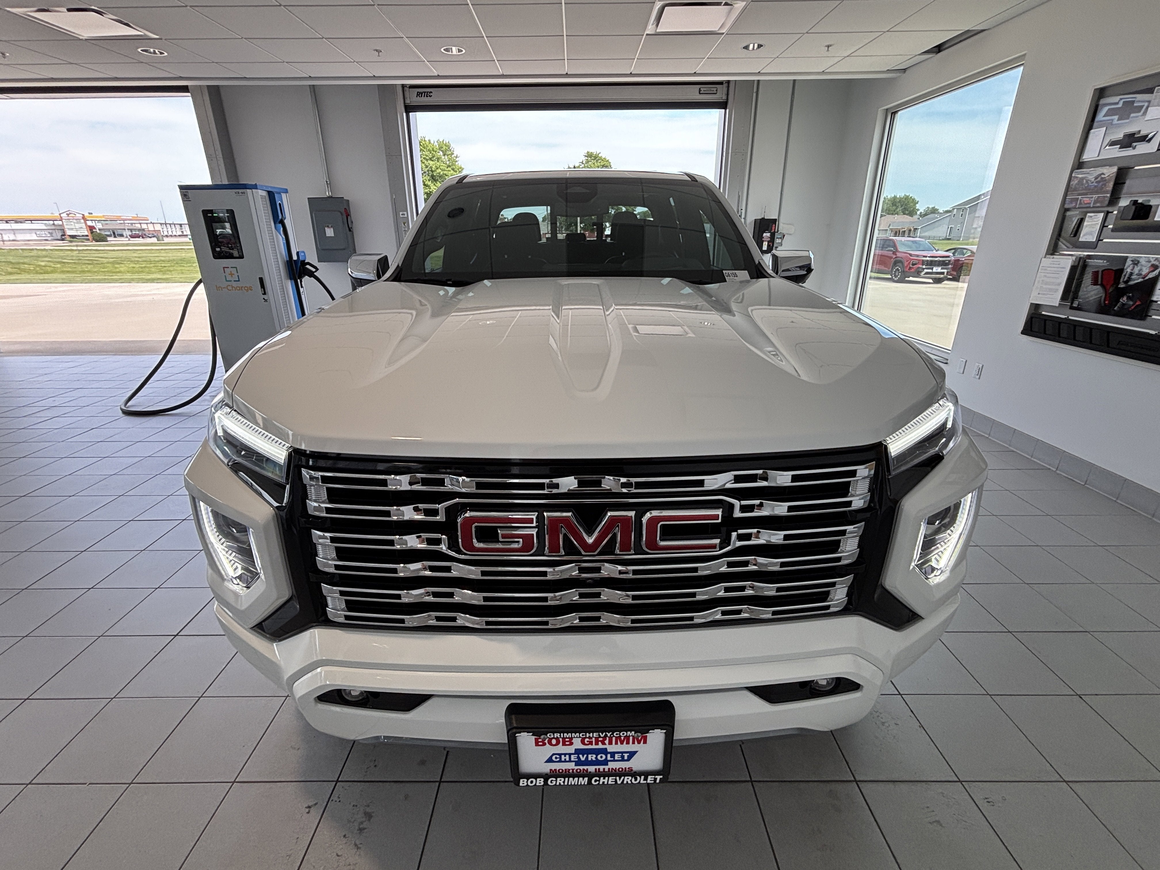2023 GMC Canyon Denali