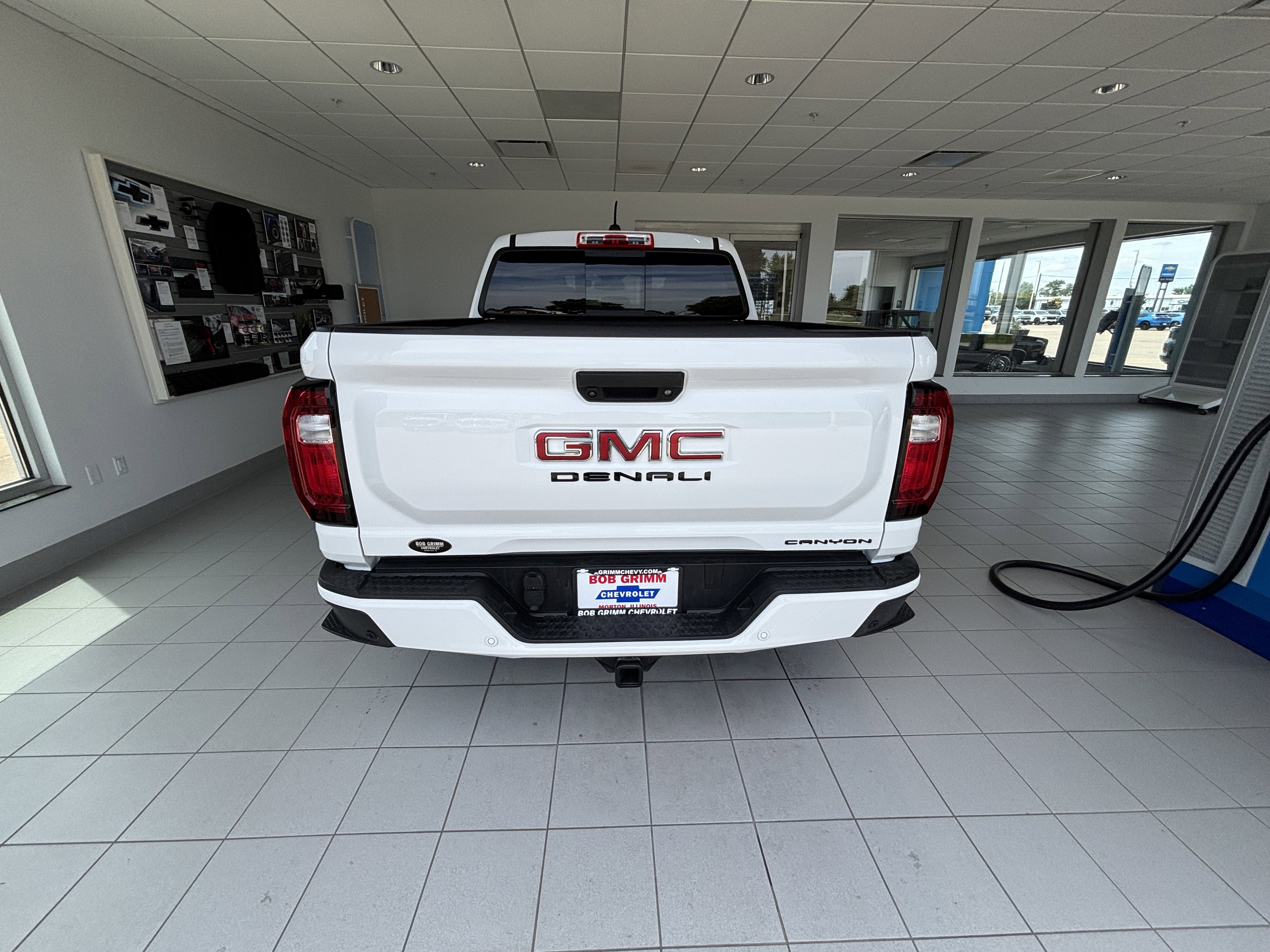 2023 GMC Canyon Denali