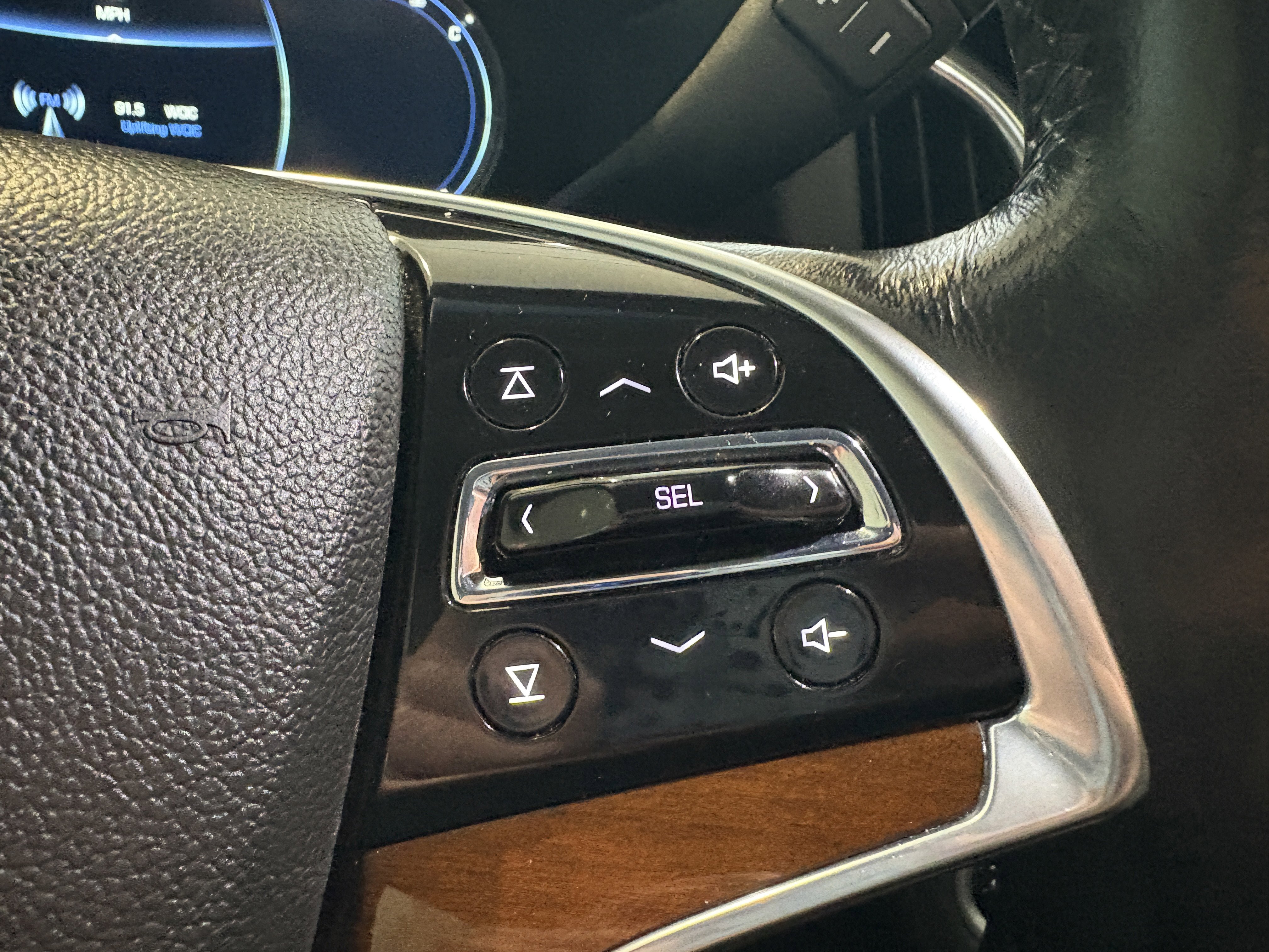 2017 Cadillac Escalade Luxury