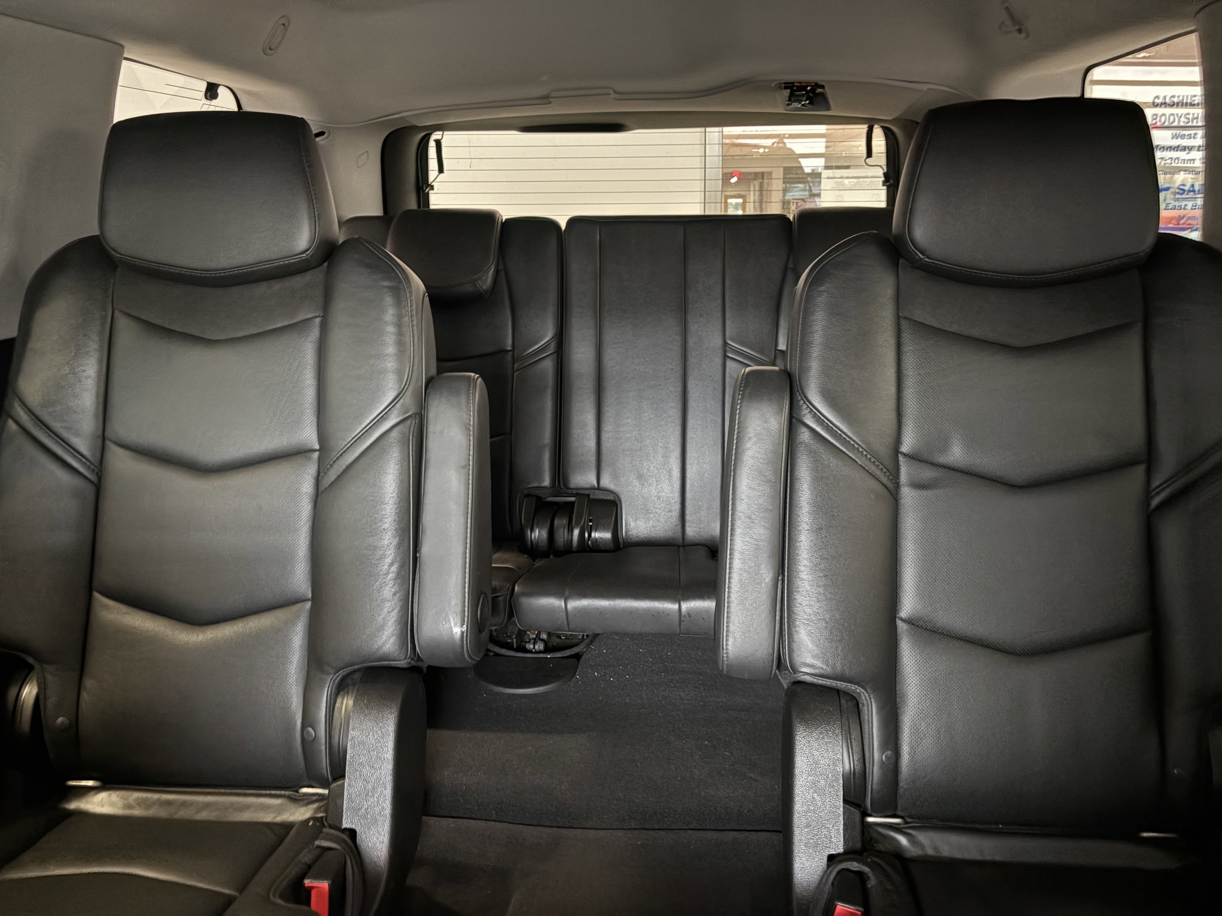 2017 Cadillac Escalade Luxury