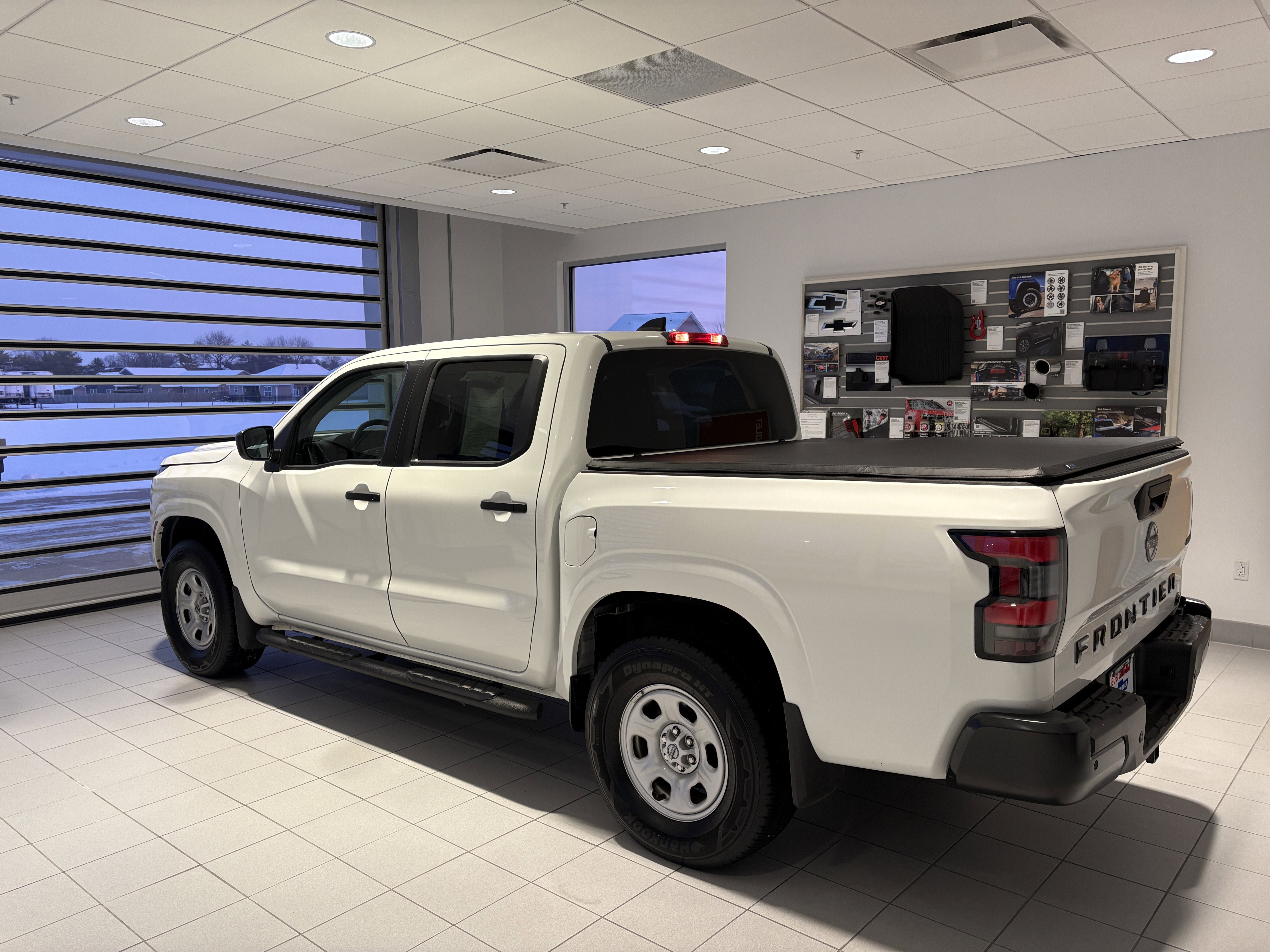 2024 Nissan Frontier S